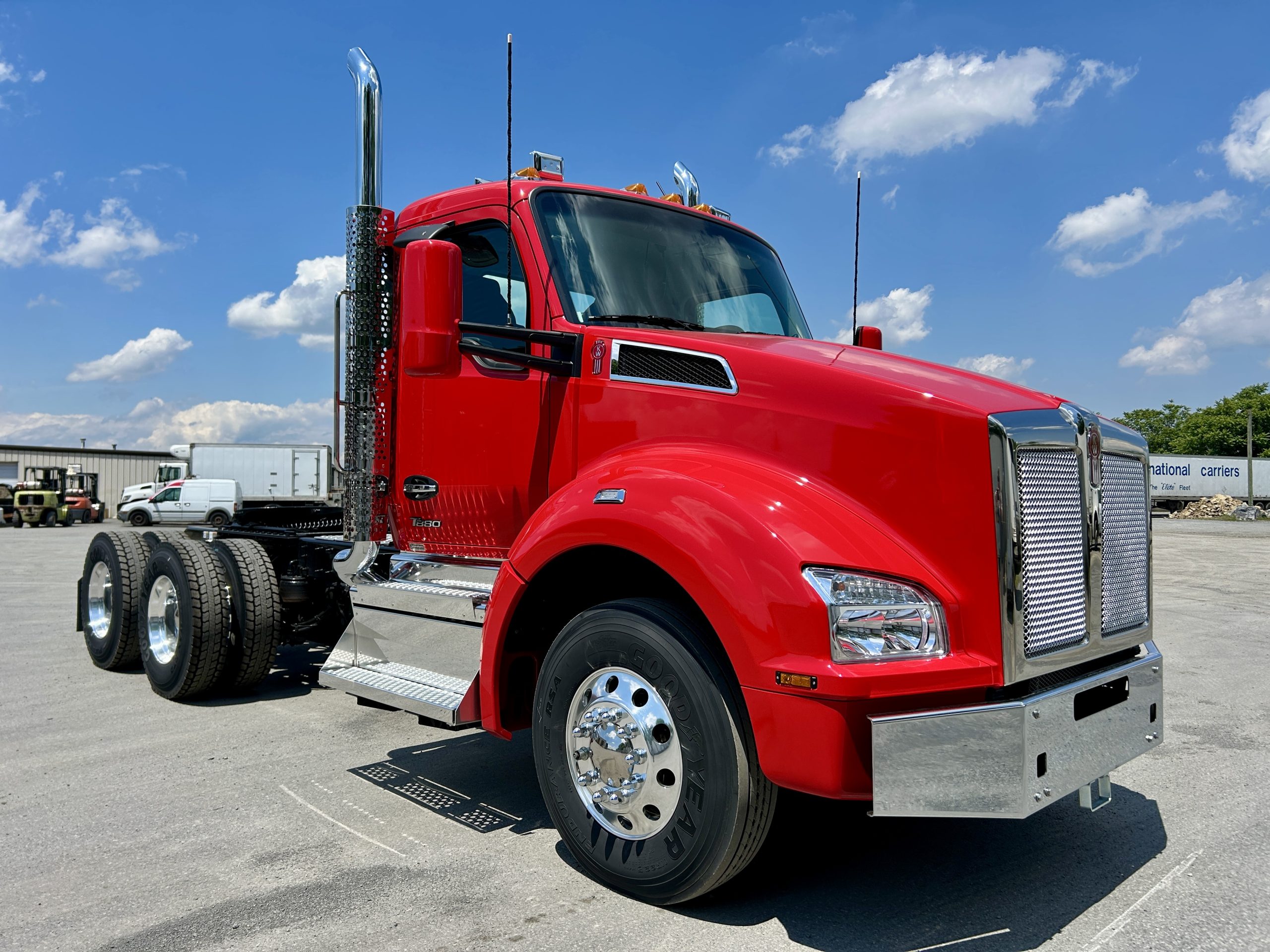 2027 KENWORTH T880 2027 KENWORTH T880 - image 4 of 6