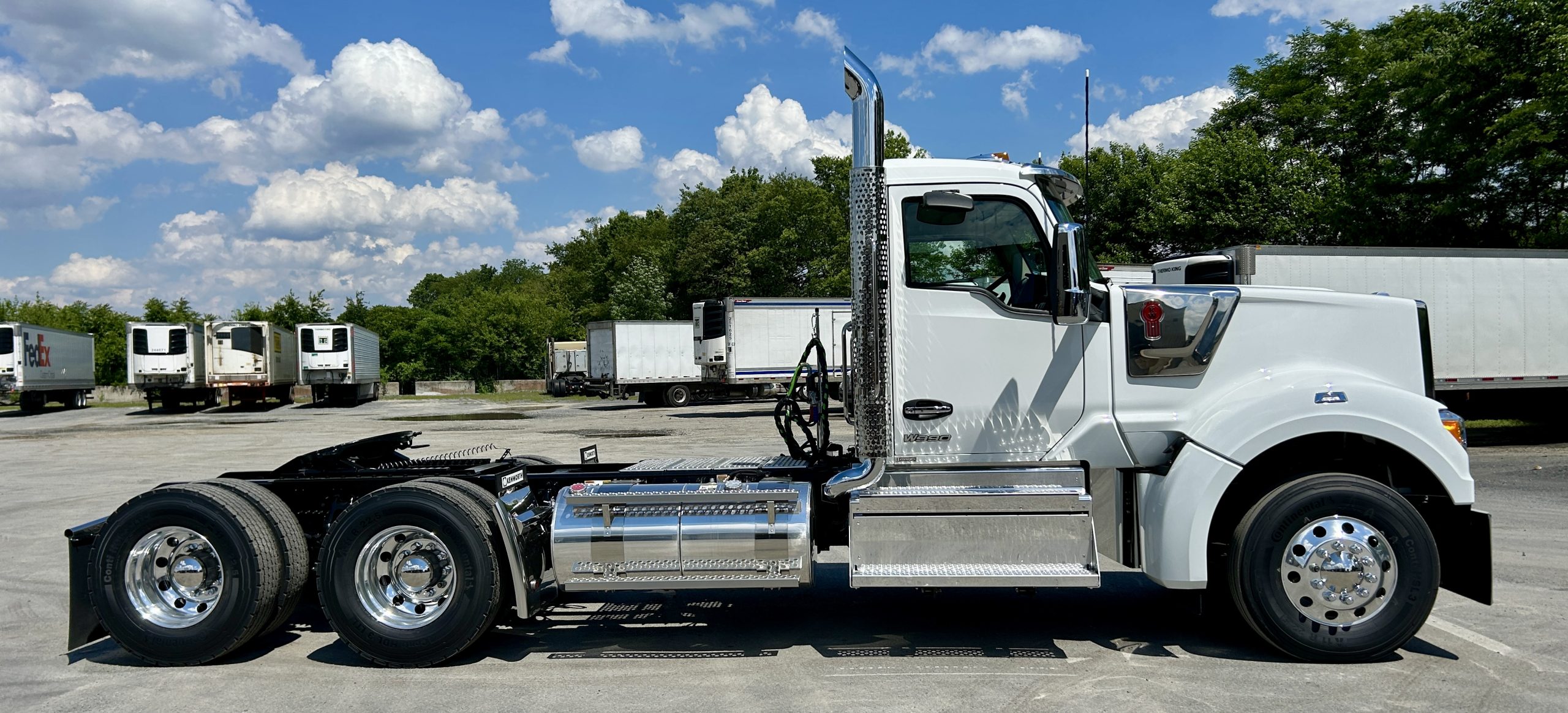 2027 KENWORTH W990 2027 KENWORTH W990 - image 5 of 6