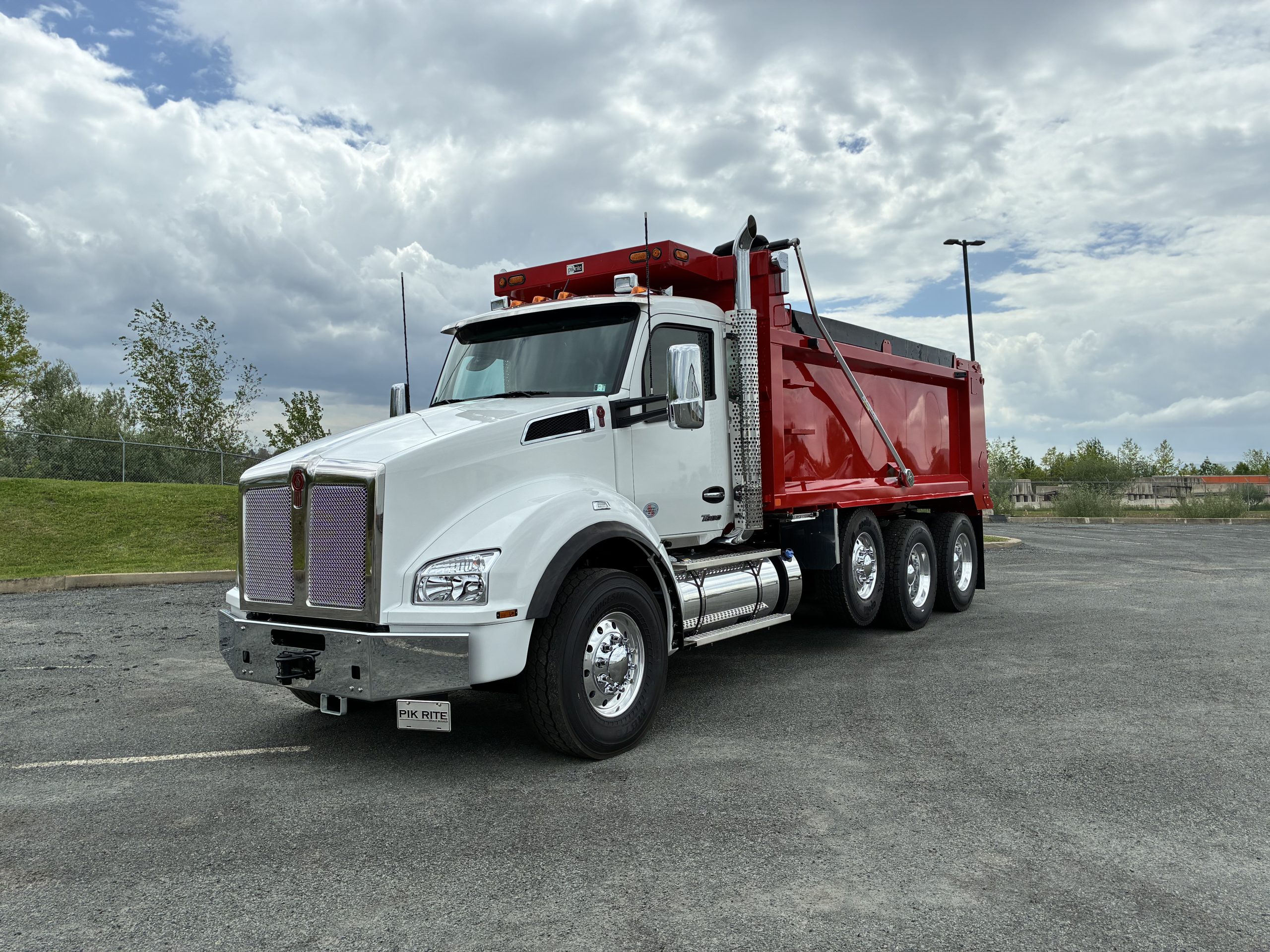 2027 KENWORTH T880 KD236512-01 2027 KENWORTH T880 KD236512-01