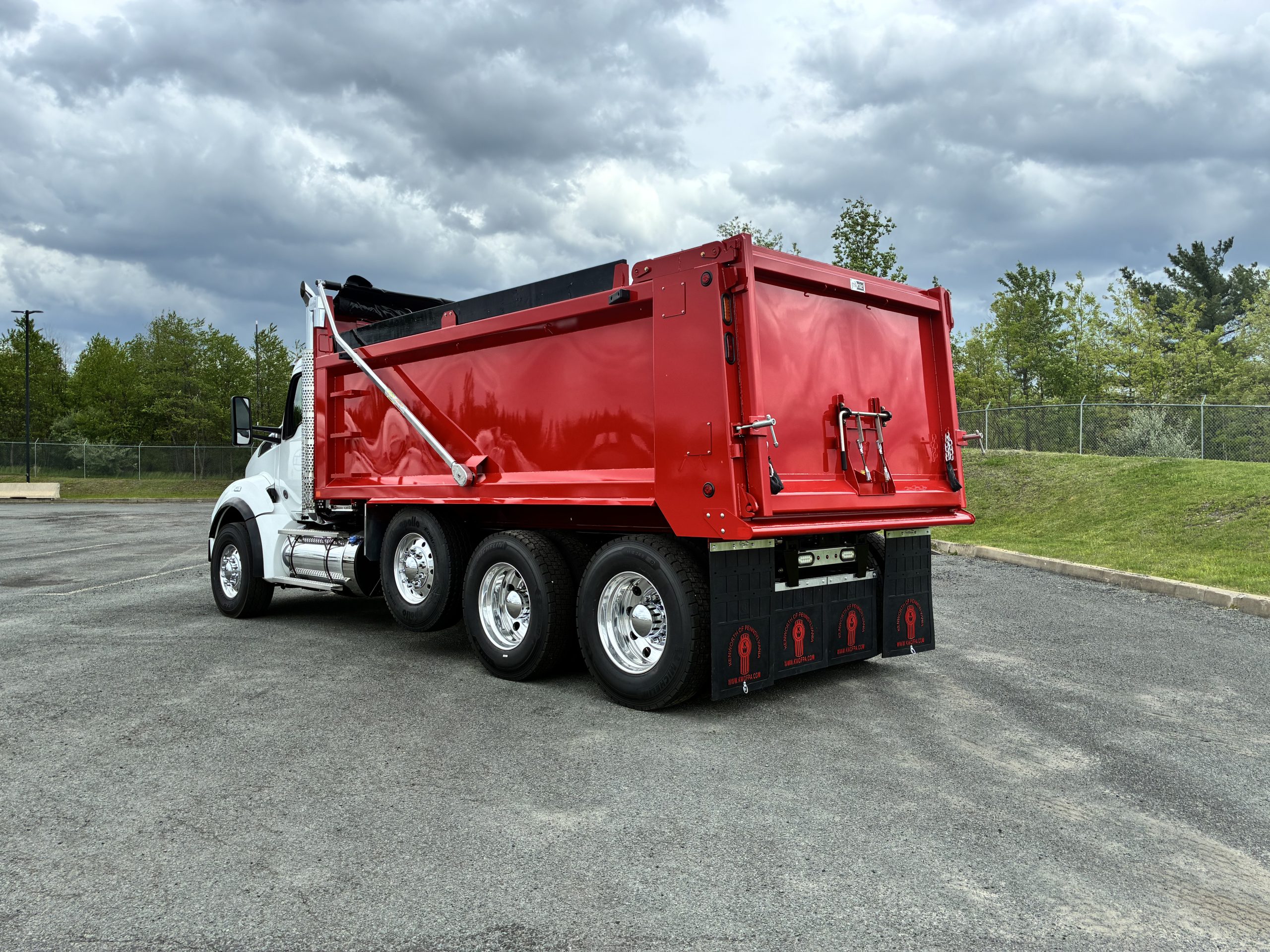 2027 KENWORTH T880 KD236512-04 2027 KENWORTH T880 KD236512-04
