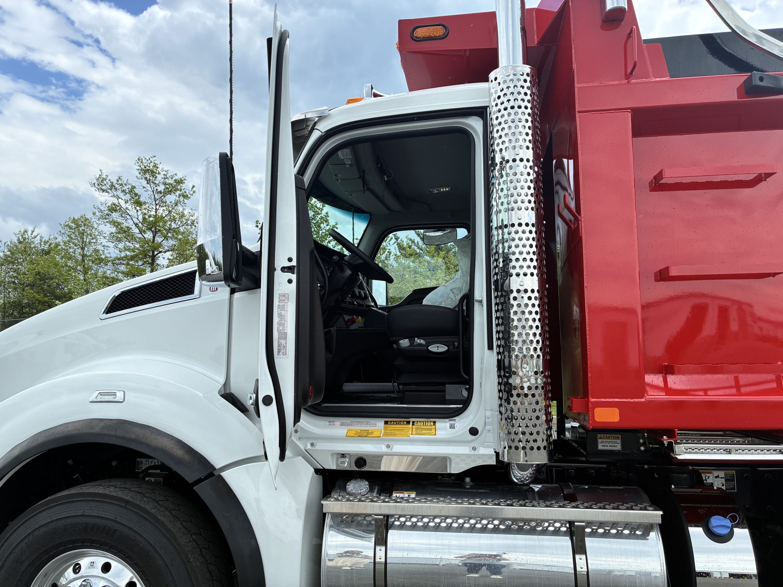 2027 KENWORTH T880 KD236512-13 2027 KENWORTH T880 KD236512-13