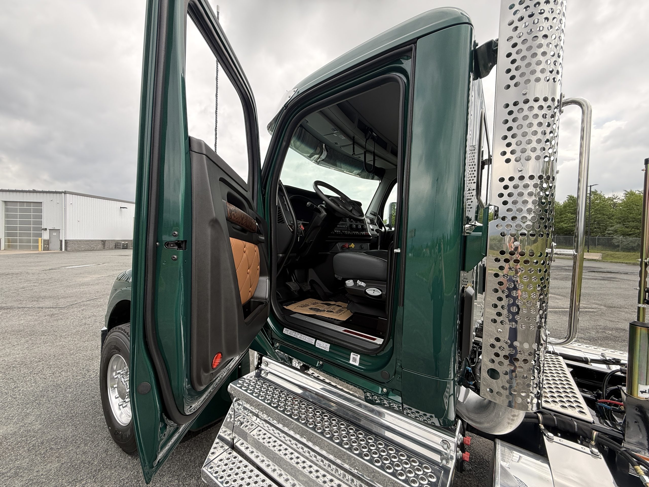 2027 KENWORTH W990 KD253362-13 2027 KENWORTH W990 KD253362-13