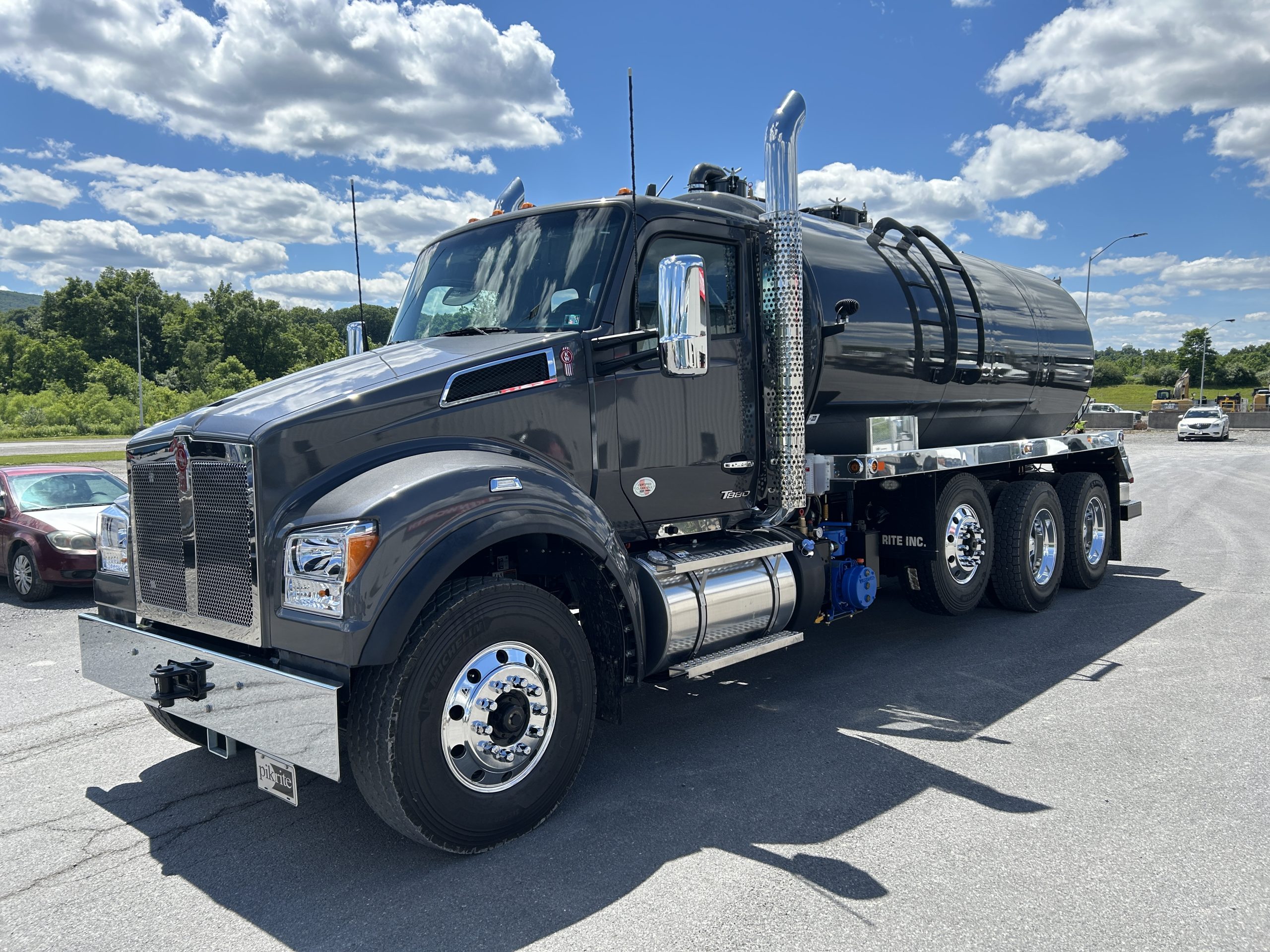 2027 KENWORTH T880 KD253444-01 2027 KENWORTH T880 KD253444-01