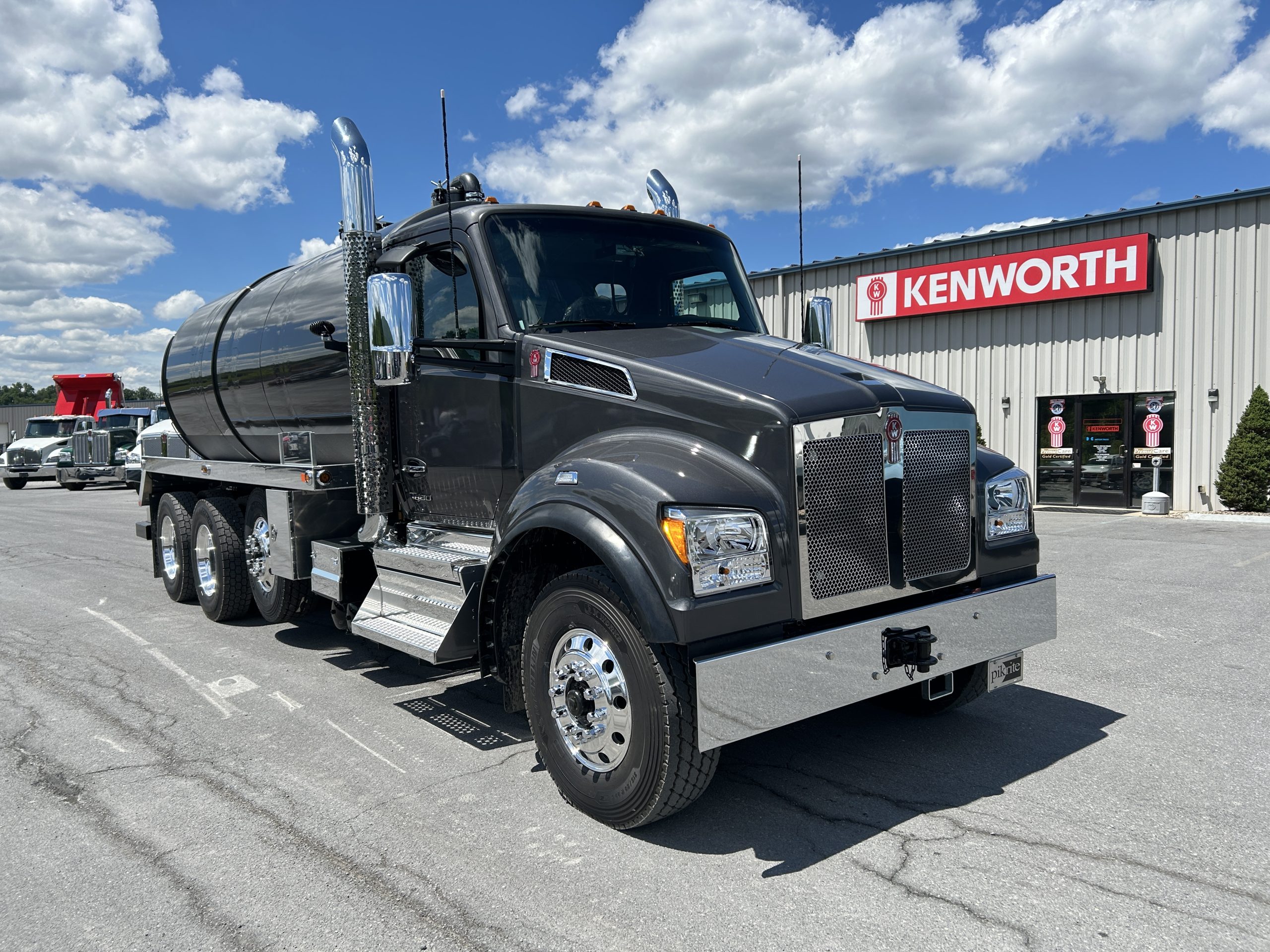 2027 KENWORTH T880 KD253444-02 2027 KENWORTH T880 KD253444-02