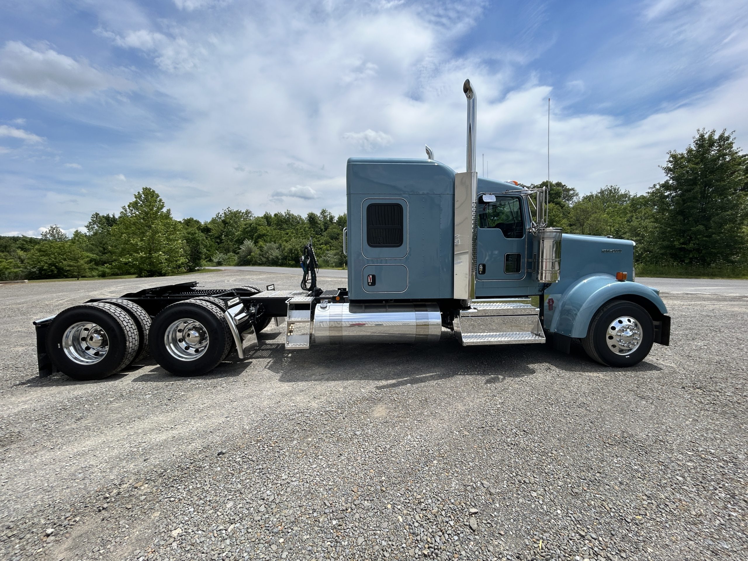 2027 KENWORTH W900 KM255896-07 2027 KENWORTH W900 KM255896-07