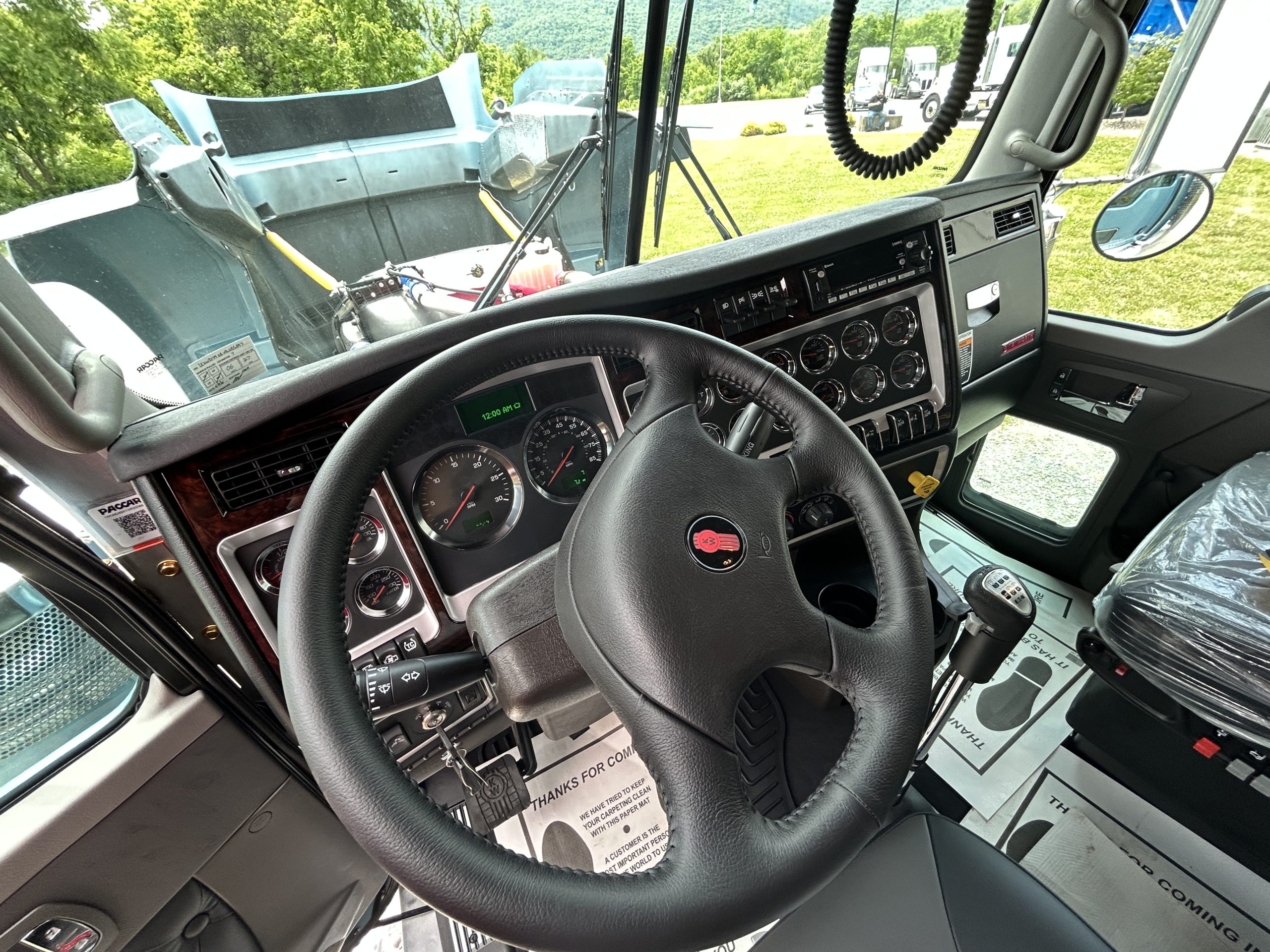 2027 KENWORTH W900 KM255896-12 2027 KENWORTH W900 KM255896-12
