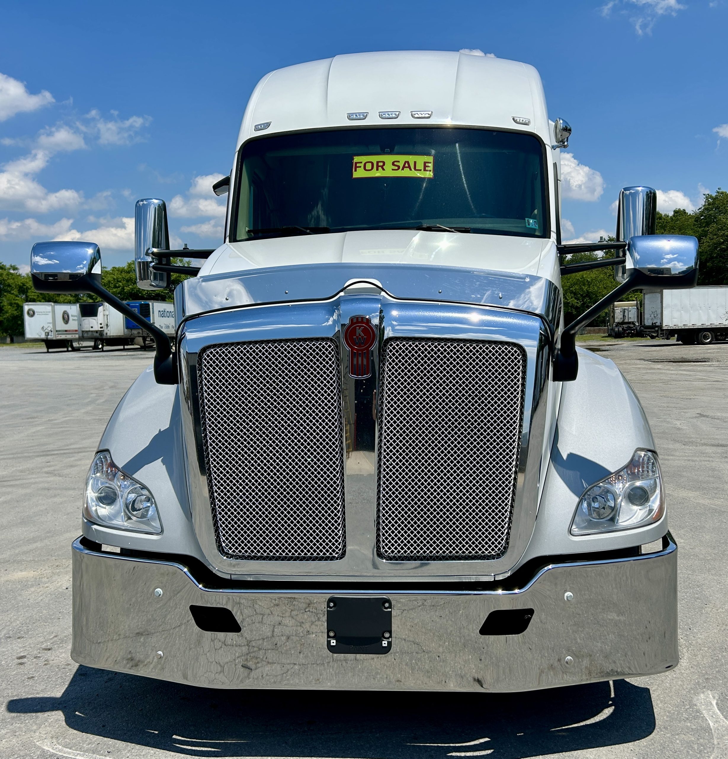 2021 KENWORTH T680 - image 2 of 6