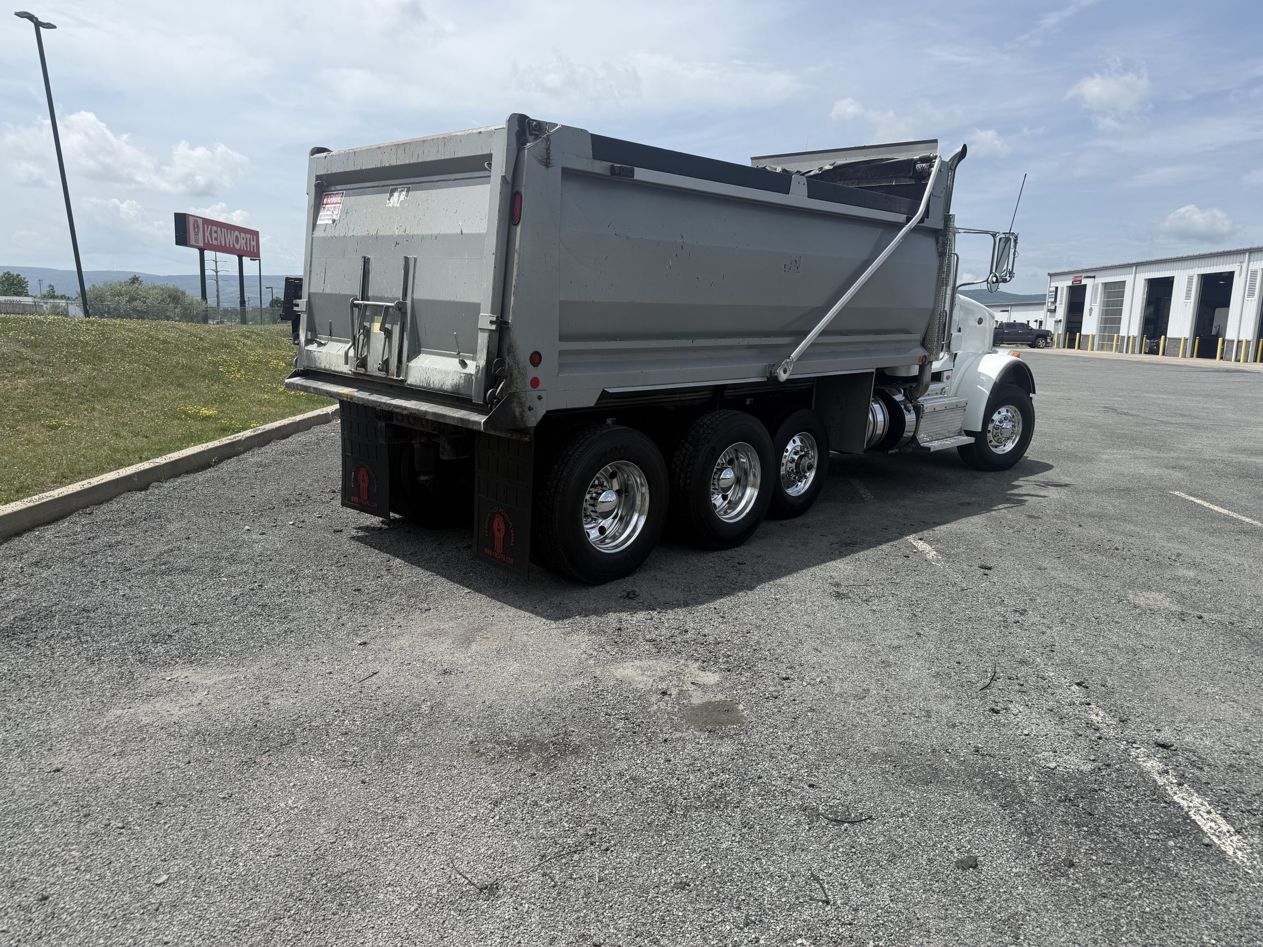 2016 PETERBILT 365 TD357562-05 2016 PETERBILT 365 TD357562-05