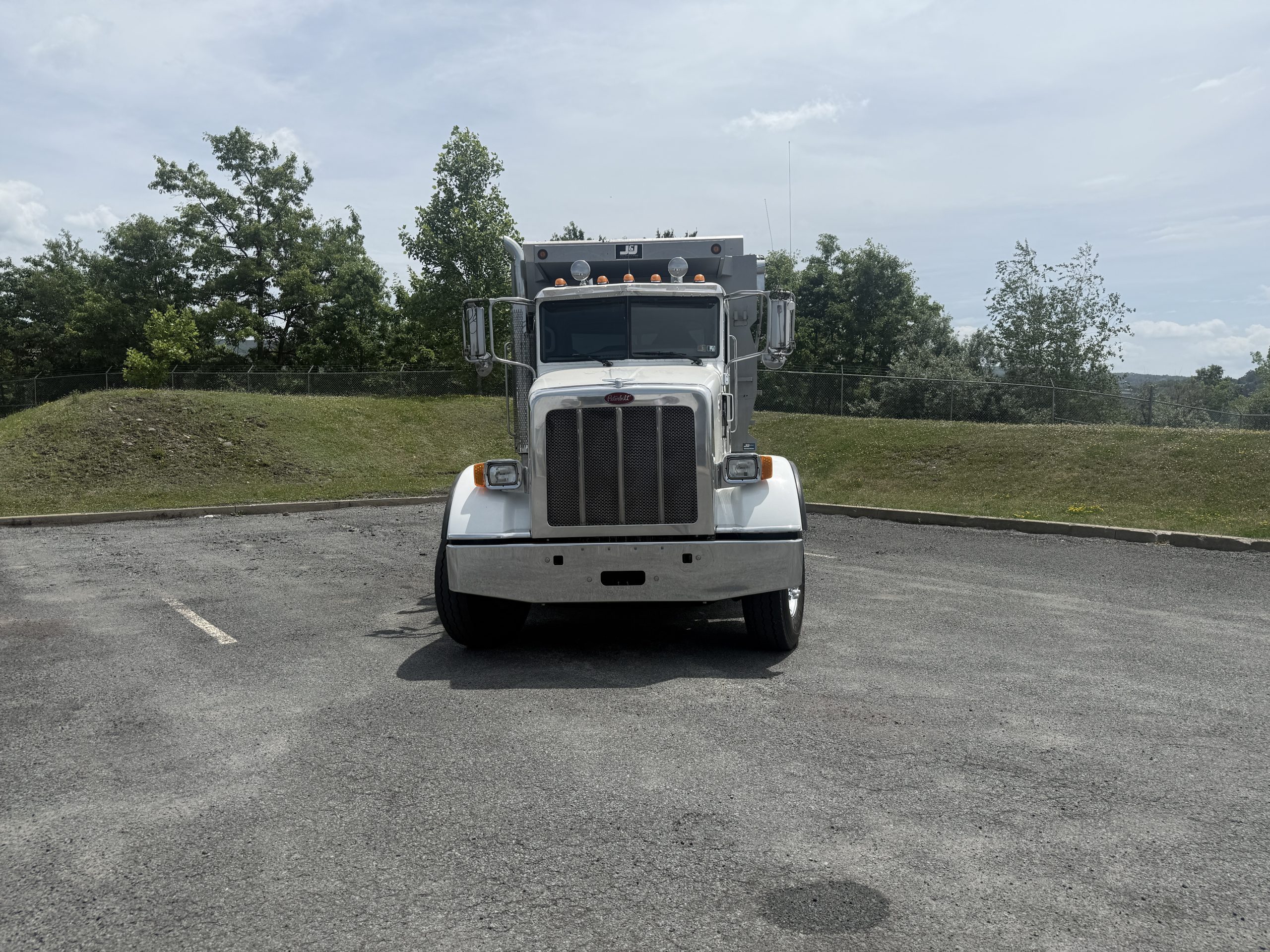2016 PETERBILT 365 TD357562-08 2016 PETERBILT 365 TD357562-08