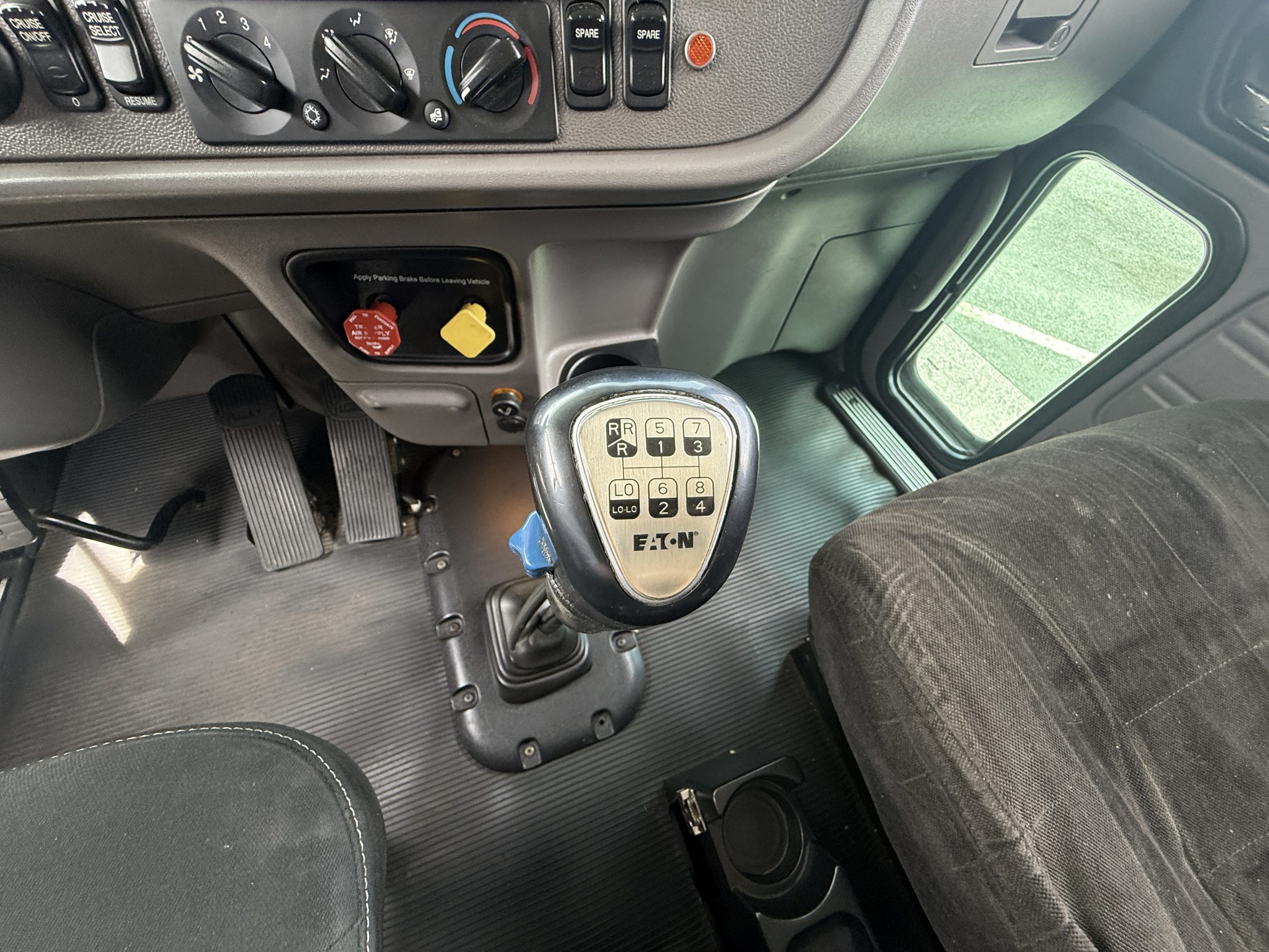 2016 PETERBILT 365 TD357562-12 2016 PETERBILT 365 TD357562-12