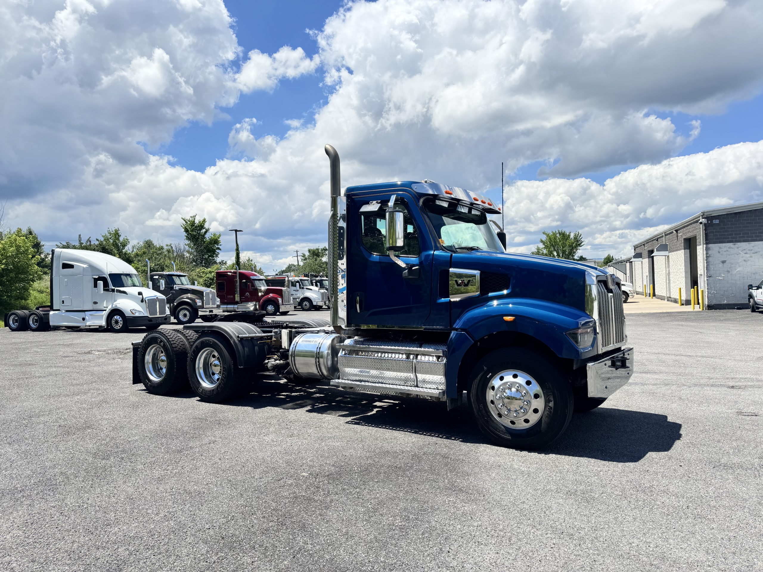 2022 WESTERN STAR 4900FA 2022 WESTERN STAR 4900FA - image 3 of 6