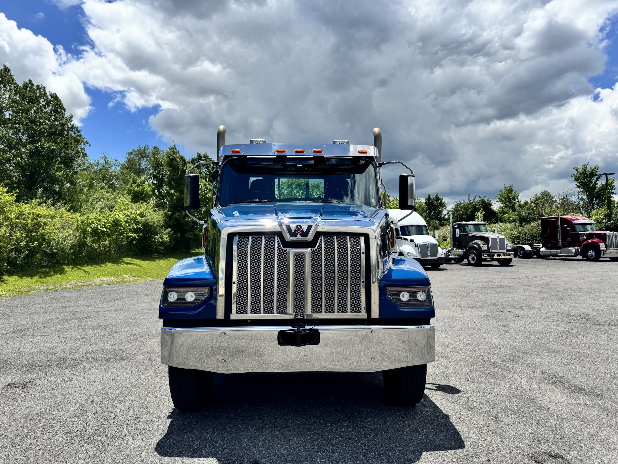 2022 WESTERN STAR 4900FA 2022 WESTERN STAR 4900FA - image 2 of 6