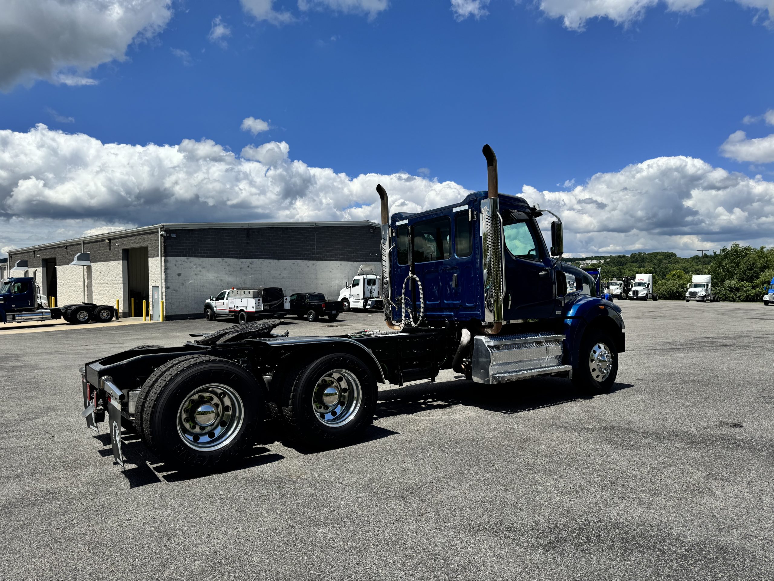 2022 WESTERN STAR 4900FA 2022 WESTERN STAR 4900FA - image 4 of 6