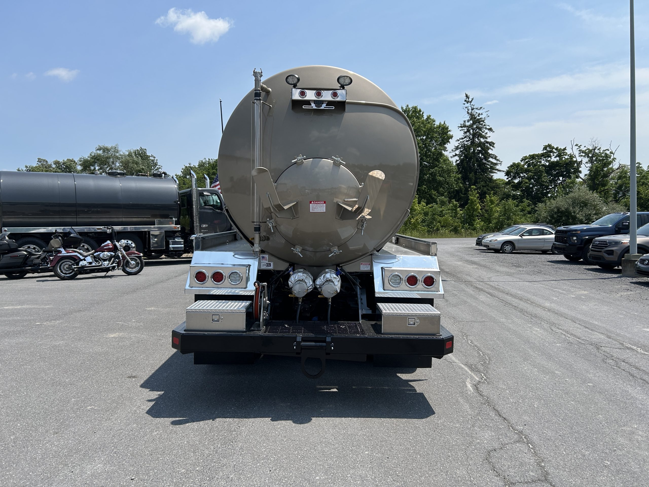 2027 KENWORTH W900 - image 4 of 6
