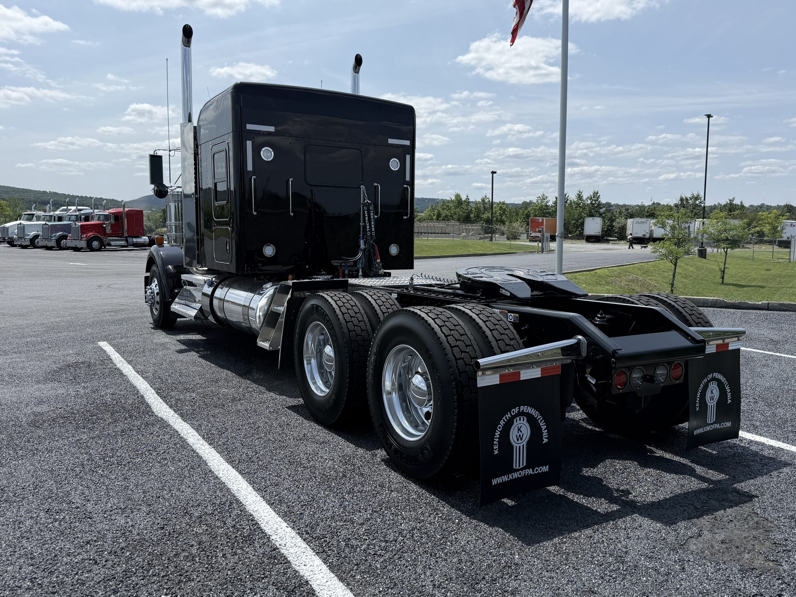 2027 KENWORTH W900 KD255901-08 2027 KENWORTH W900 KD255901-08