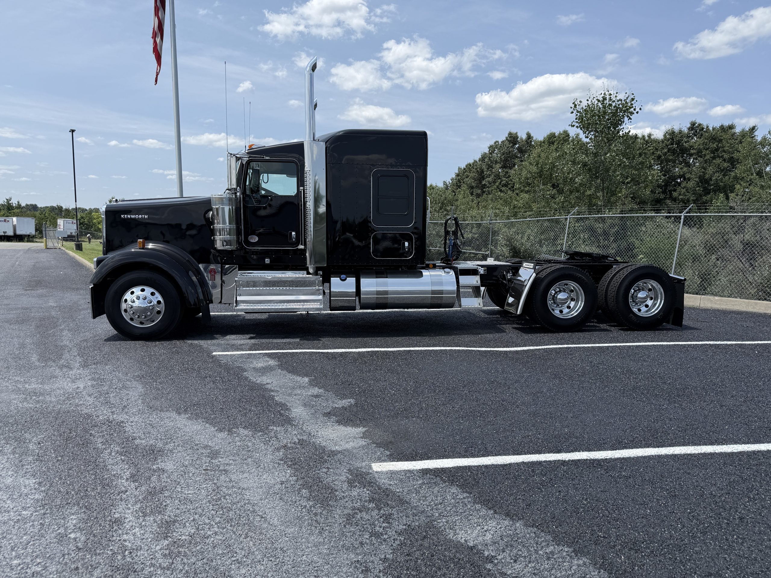 2027 KENWORTH W900 KD255901-09 2027 KENWORTH W900 KD255901-09