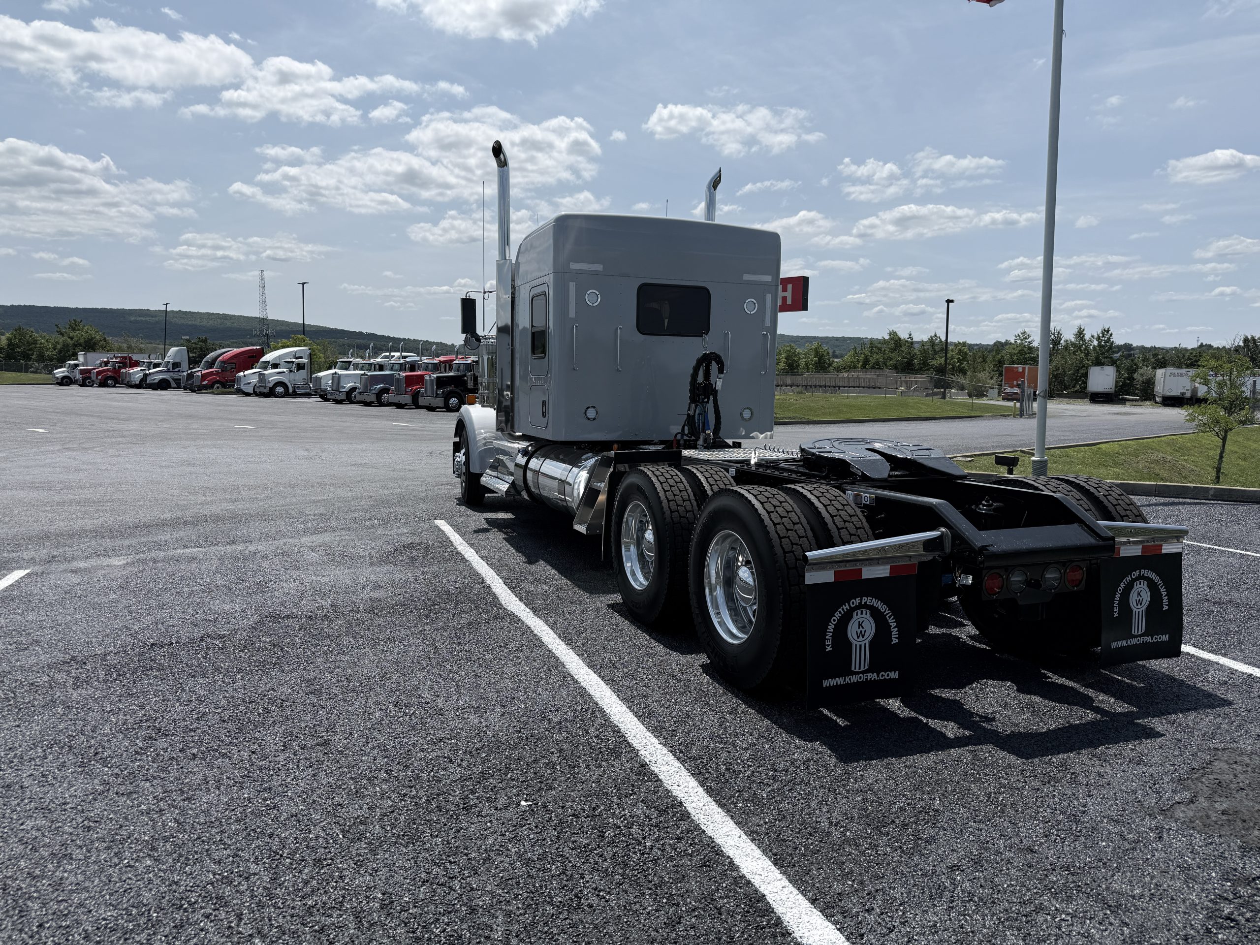 2027 KENWORTH W900 KD255902-08 2027 KENWORTH W900 KD255902-08