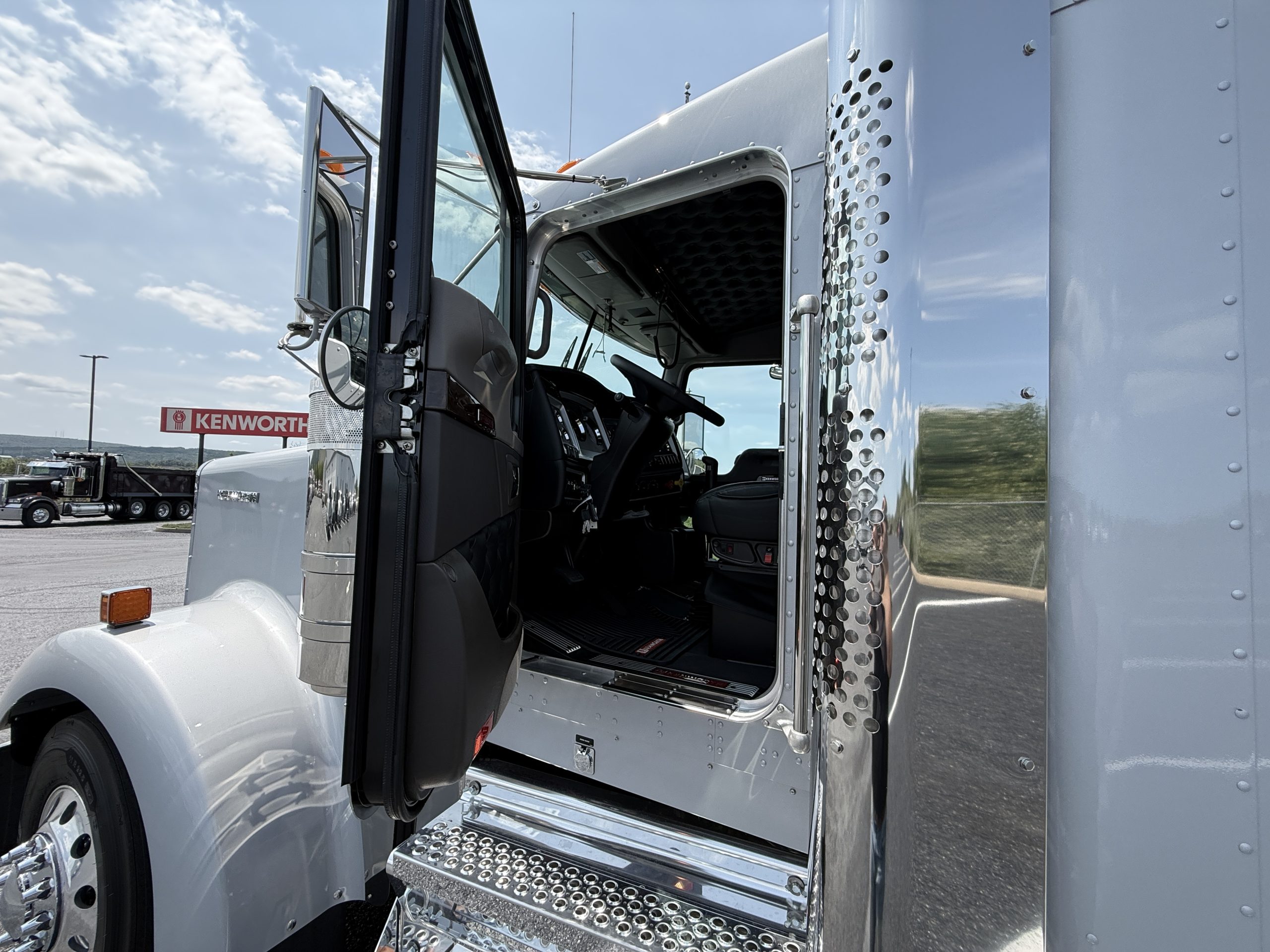 2027 KENWORTH W900 KD255902-12 2027 KENWORTH W900 KD255902-12