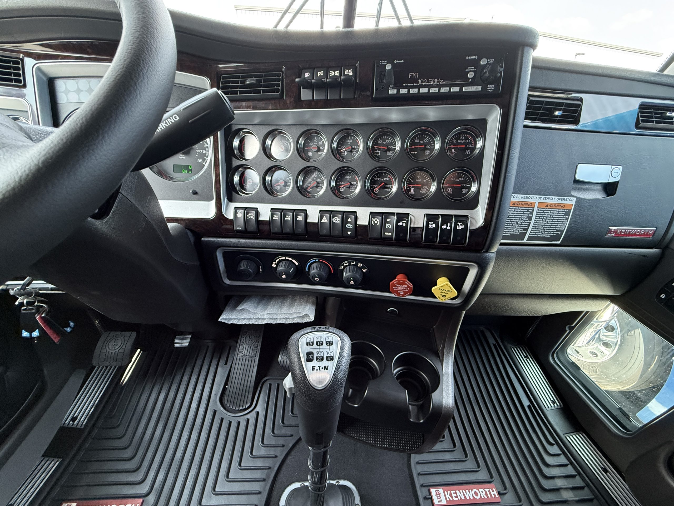 2027 KENWORTH W900 KD255902-16 2027 KENWORTH W900 KD255902-16
