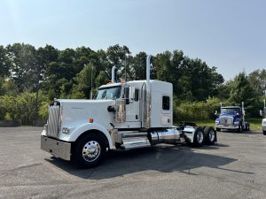 2027 KENWORTH W900 KN255905-01