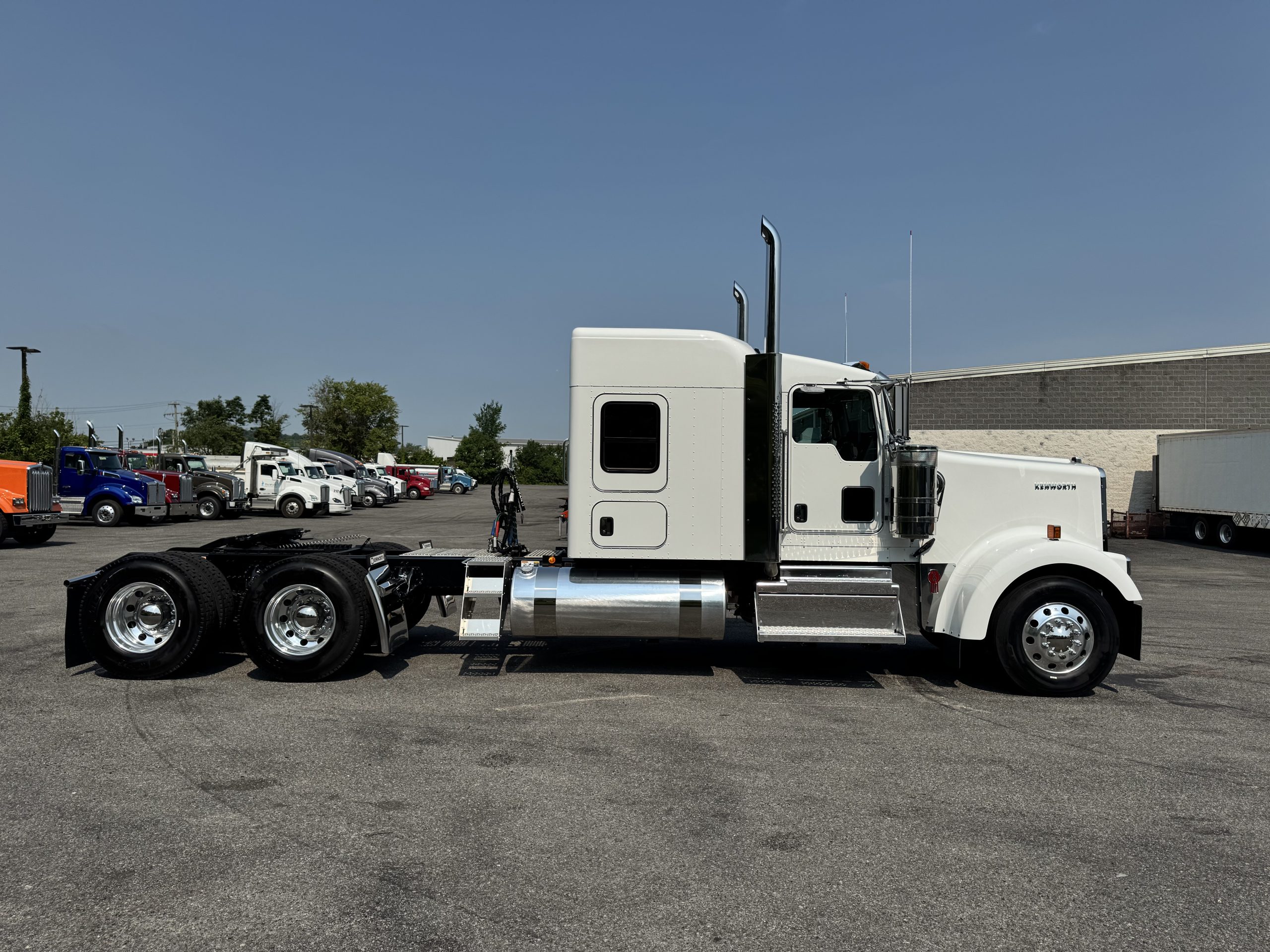 2027 KENWORTH W900 KN255905-04 2027 KENWORTH W900 KN255905-04