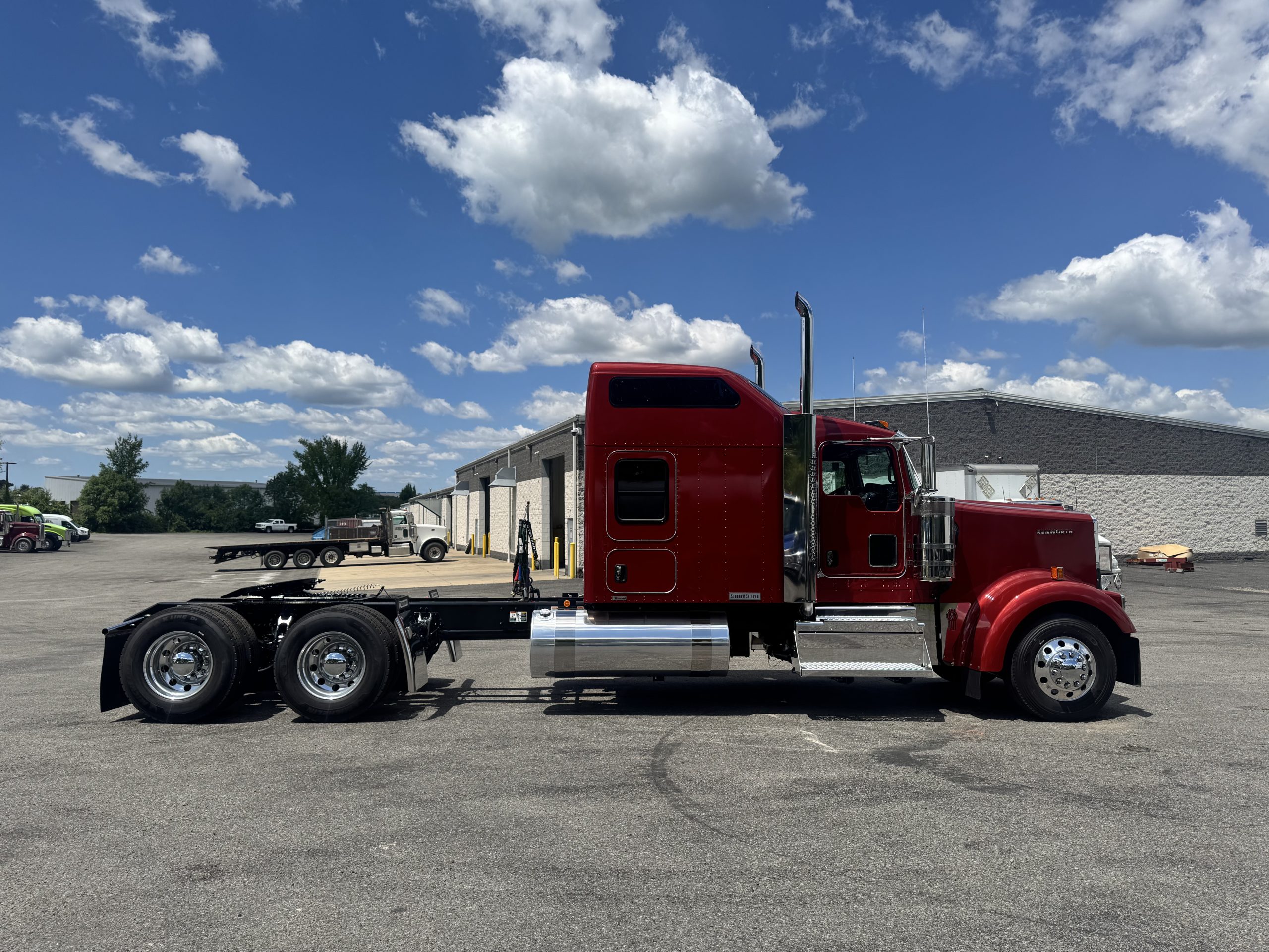2027 KENWORTH W900 2027 KENWORTH W900 - image 4 of 6