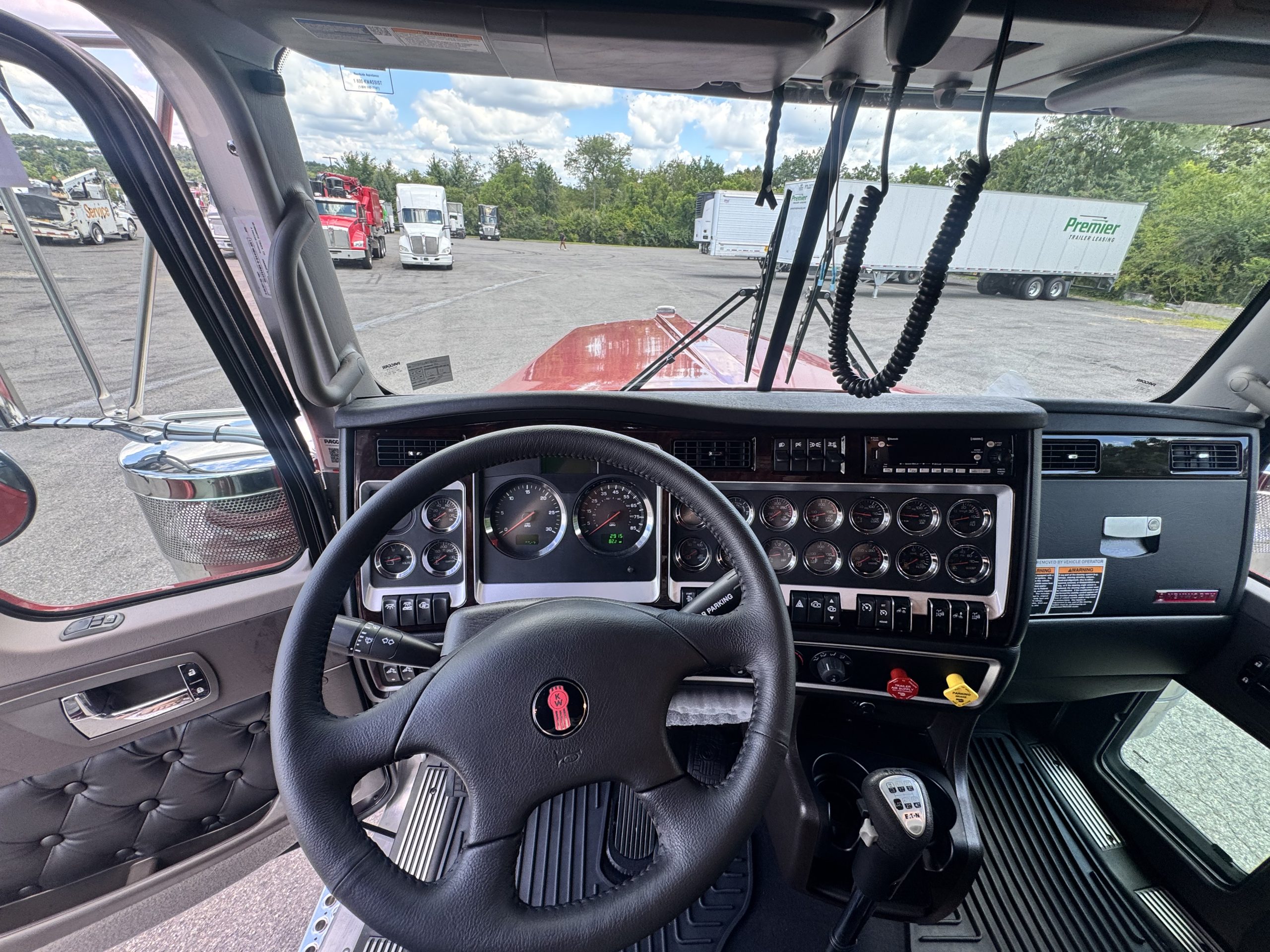 2027 KENWORTH W900 KN255930-11 2027 KENWORTH W900 KN255930-11