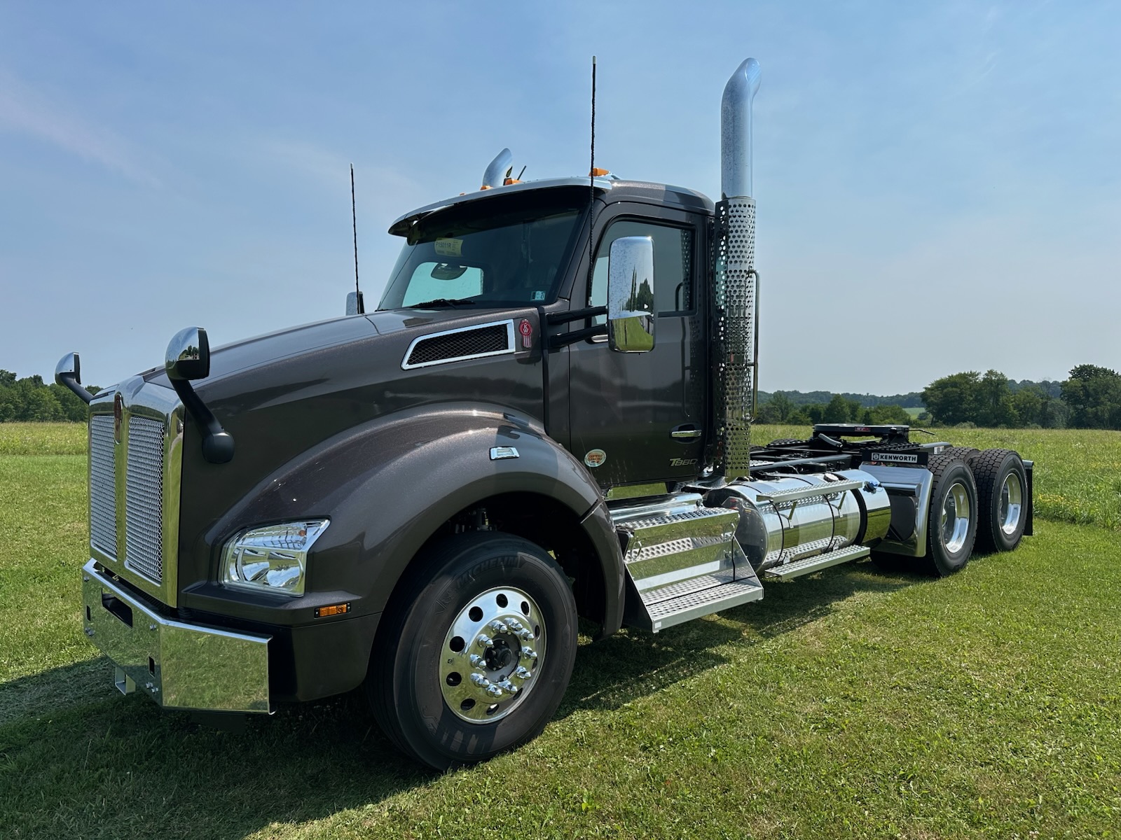 2027 KENWORTH T880 KS253594-01 2027 KENWORTH T880 KS253594-01