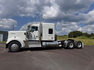 2027 KENWORTH W900 KS255904-01