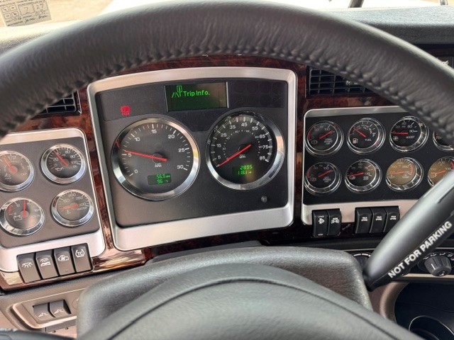 2027 KENWORTH W900 KS255904-12 2027 KENWORTH W900 KS255904-12