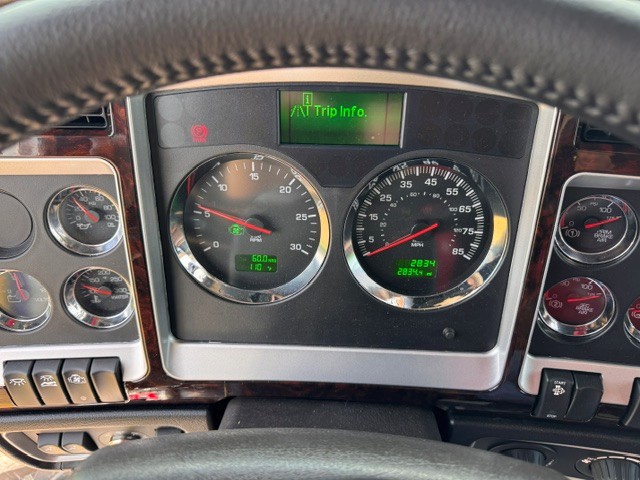 2027 KENWORTH W900 KS255928-08 2027 KENWORTH W900 KS255928-08