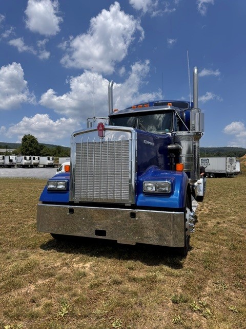 2027 KENWORTH W900 KS255928-11 2027 KENWORTH W900 KS255928-11