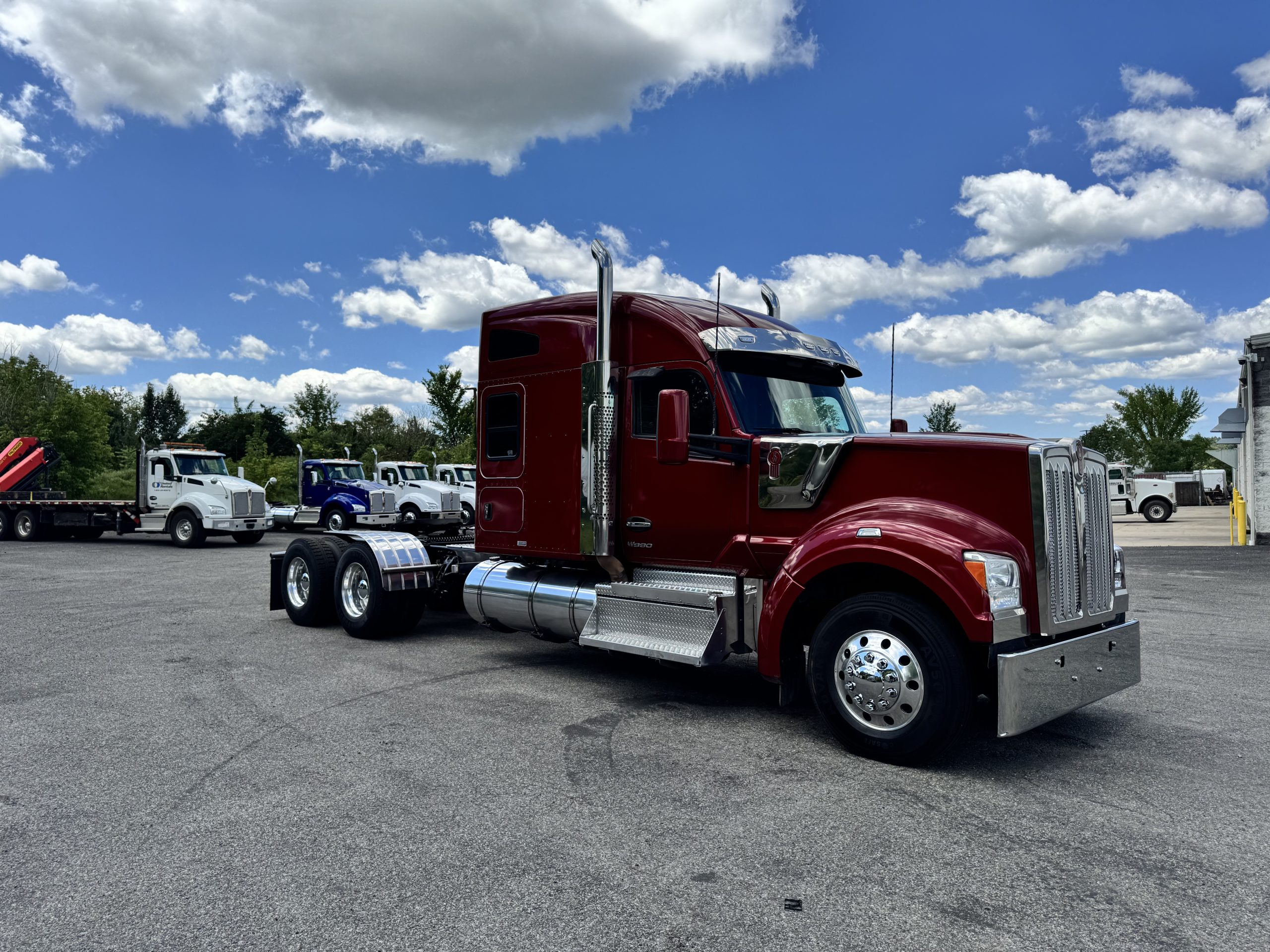 2023 KENWORTH W990 - image 3 of 6