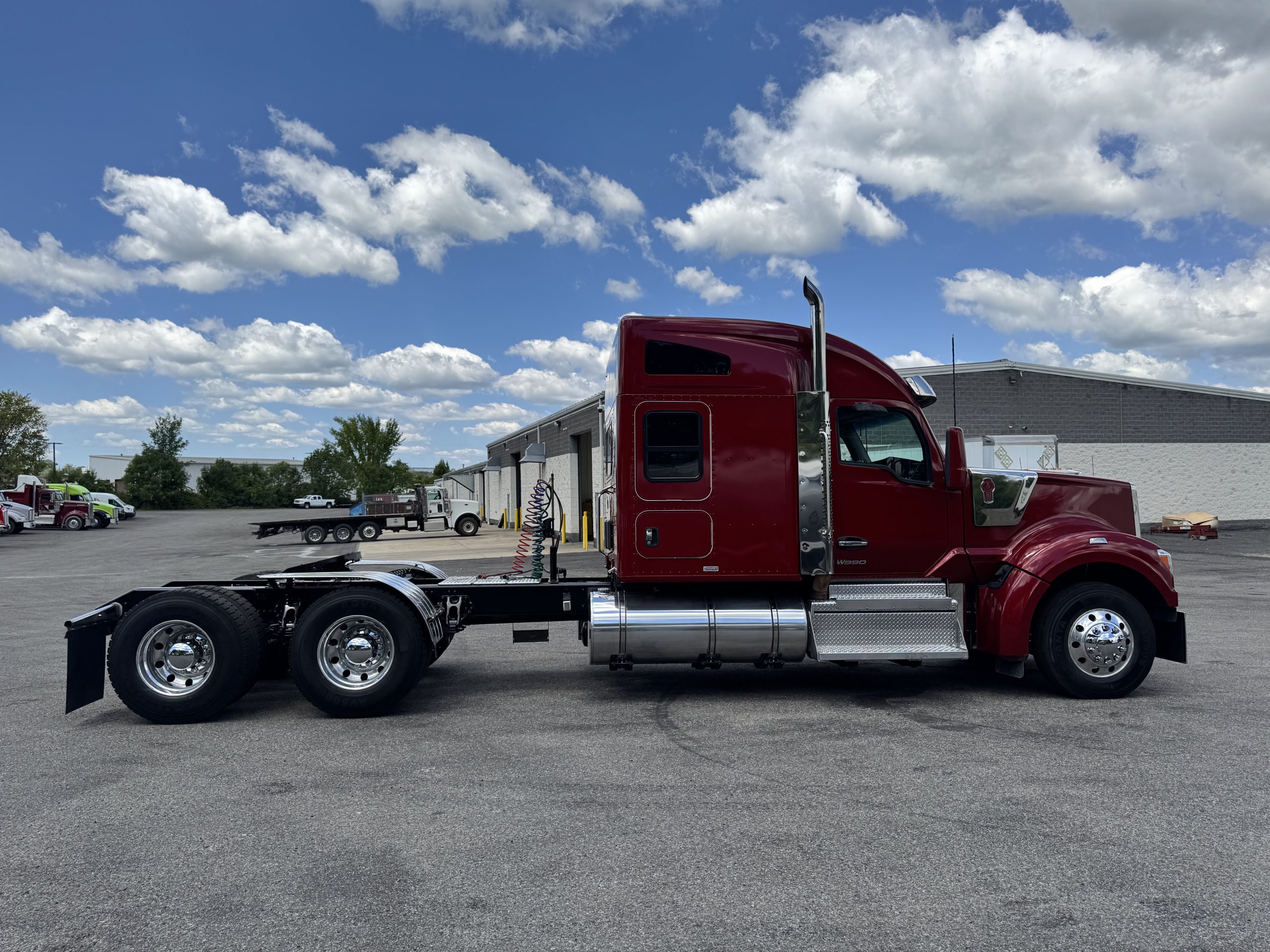 2023 KENWORTH W990 - image 4 of 6