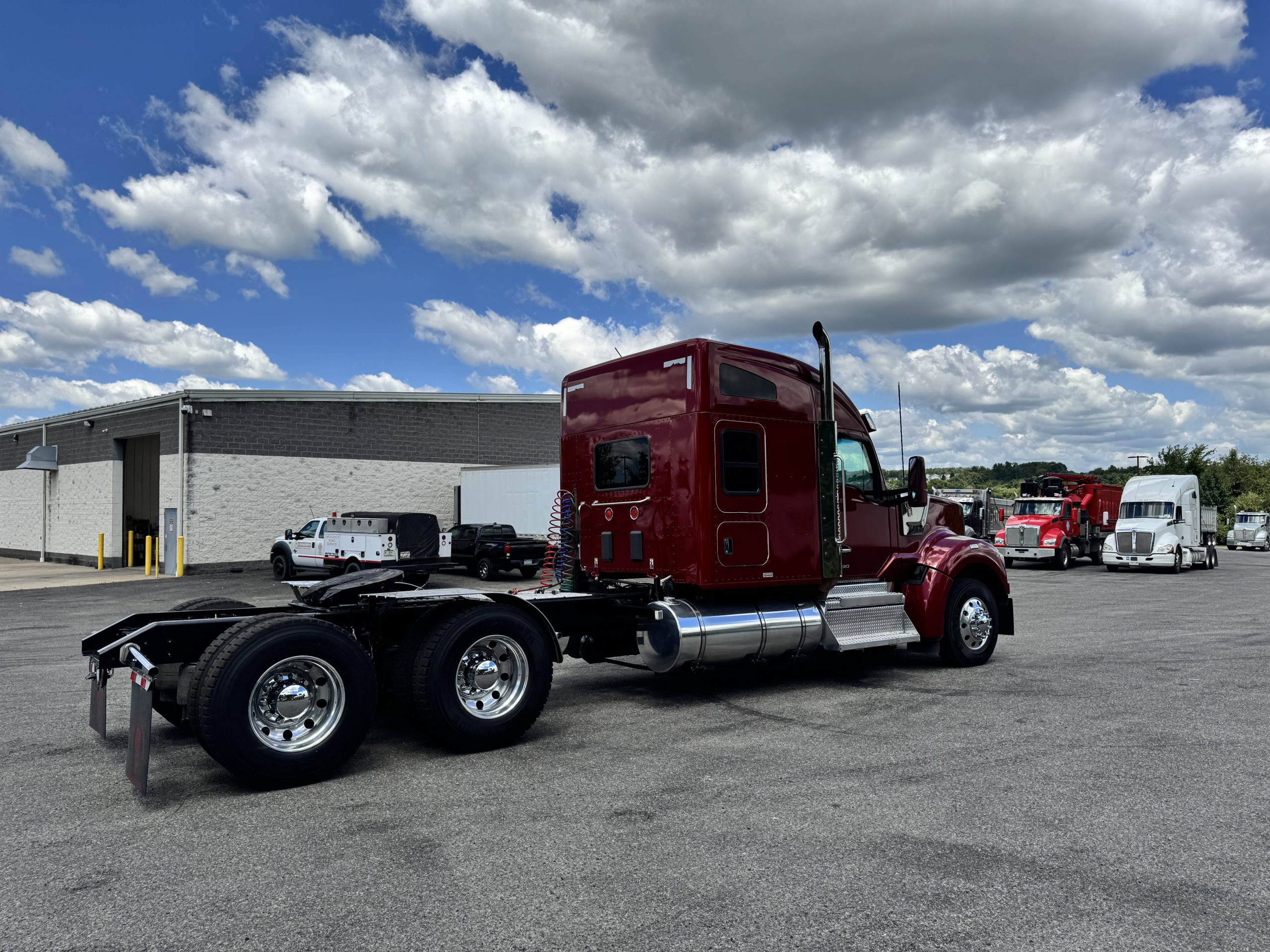 2023 KENWORTH W990 - image 5 of 6