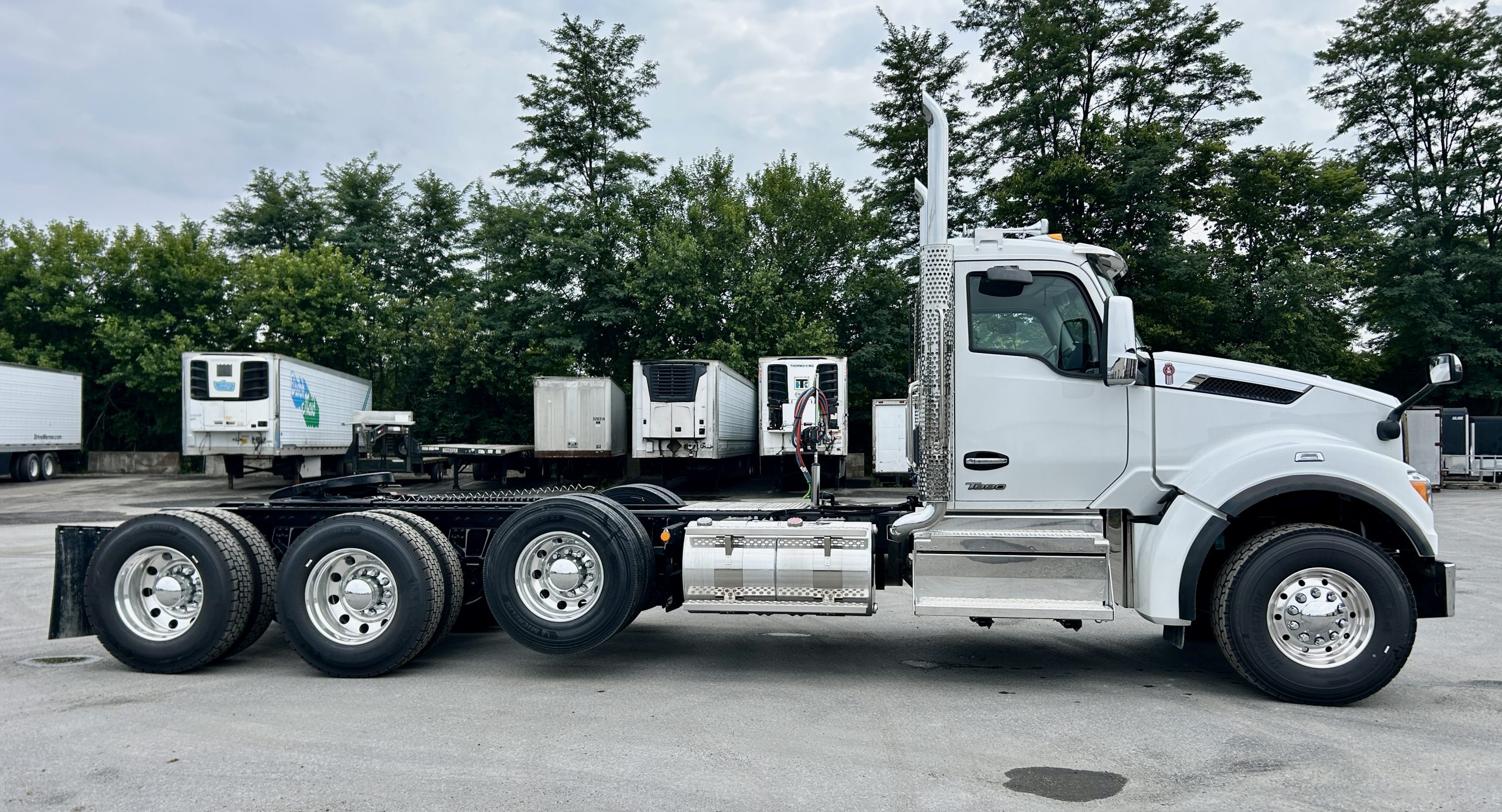 2027 KENWORTH T880 2027 KENWORTH T880 - image 4 of 6
