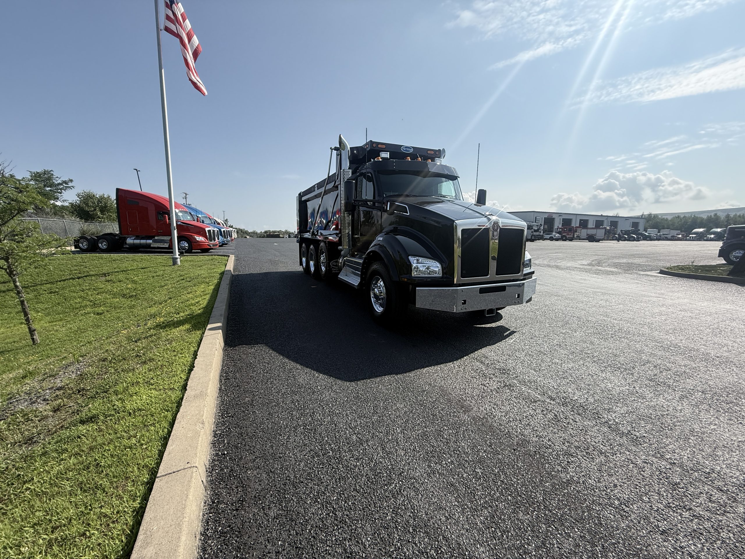 2027 KENWORTH T880 2027 KENWORTH T880 - image 3 of 6