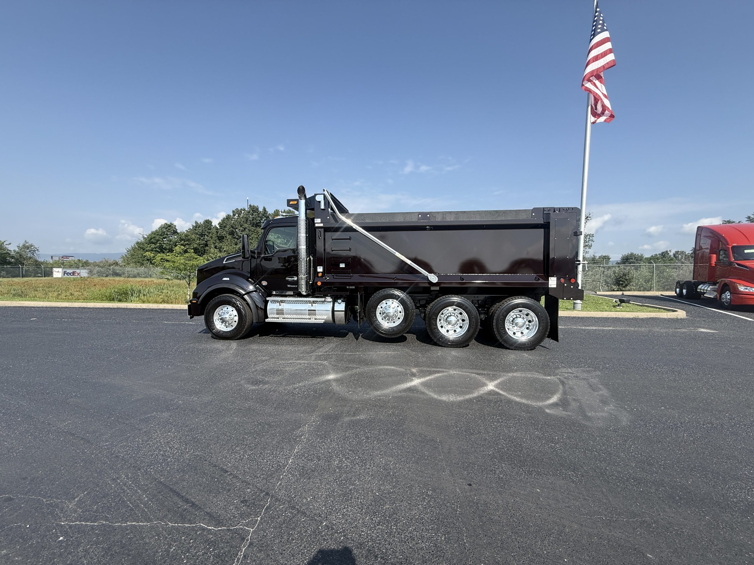 2027 KENWORTH SPLIT CAB KD253425-09 2027 KENWORTH SPLIT CAB KD253425-09