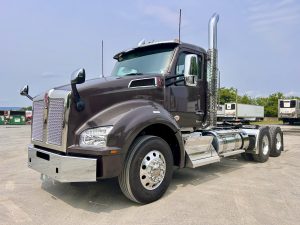 2027 KENWORTH T880 KS253594-01