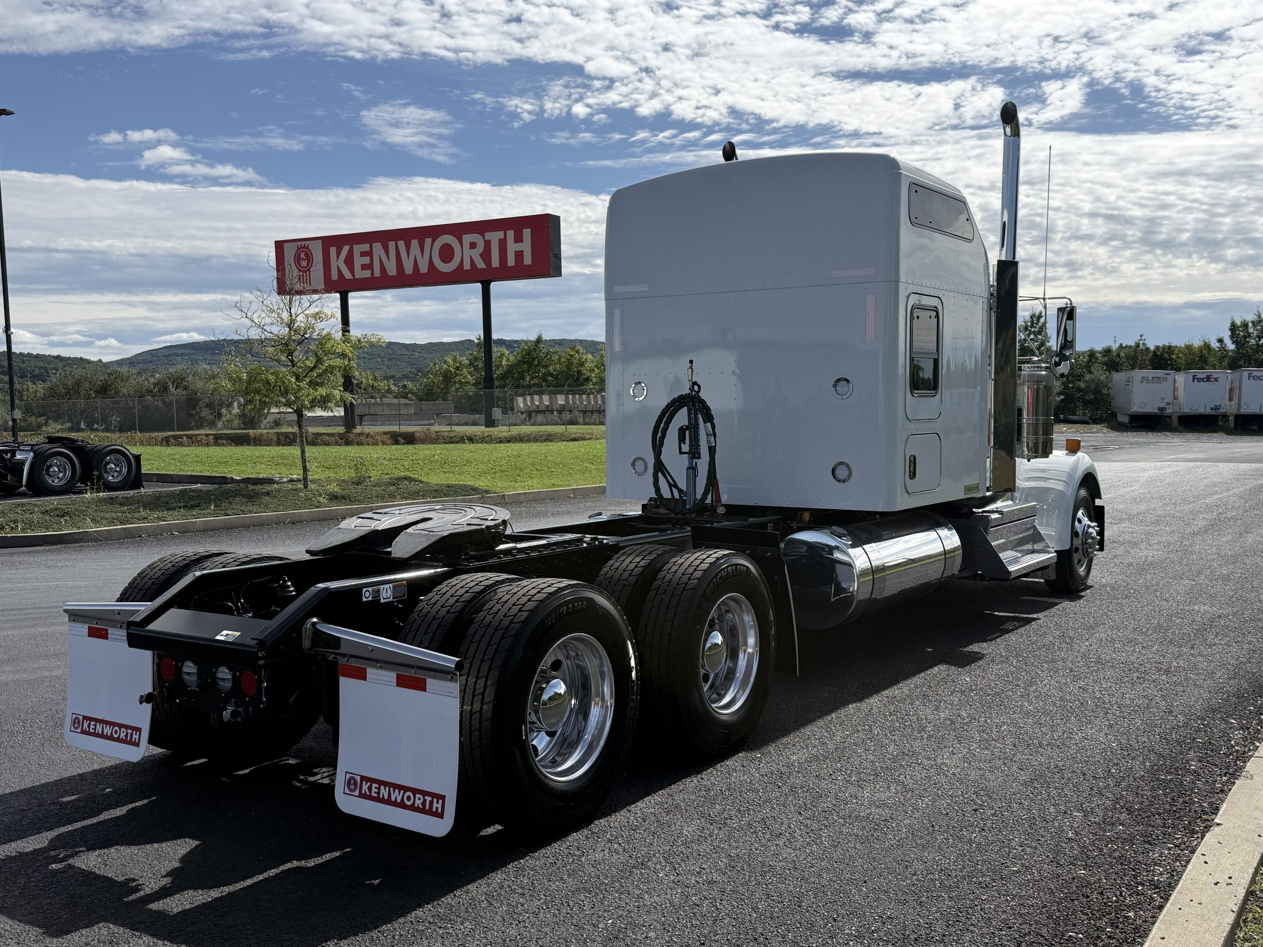 2027 KENWORTH W900 - image 6 of 6