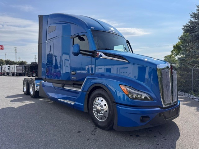 2027 KENWORTH T680 - image 3 of 6