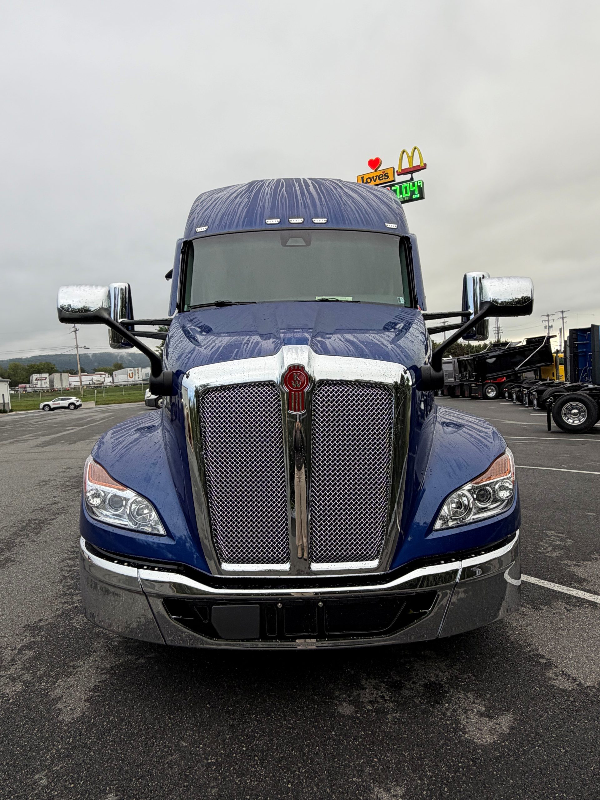 2027 KENWORTH T680 2027 KENWORTH T680 - image 2 of 6