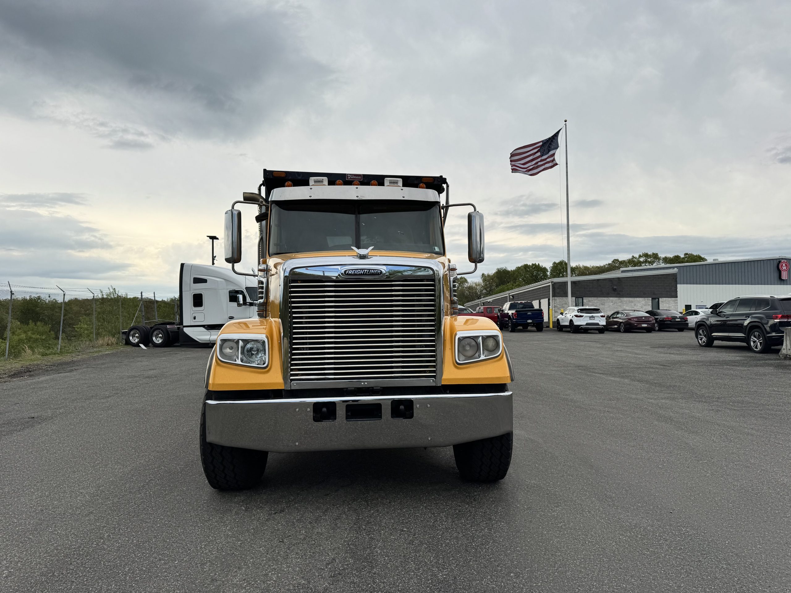 2020 FREIGHTLINER 122SD SFA 2020 FREIGHTLINER 122SD SFA - image 5 of 6
