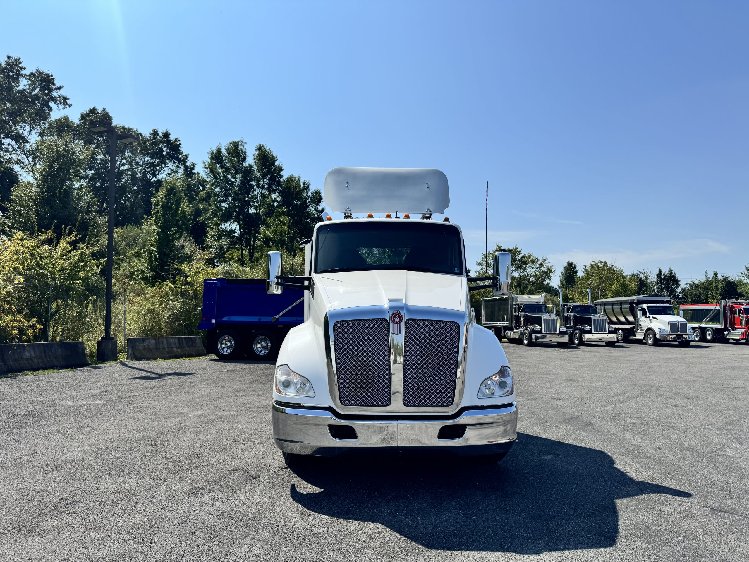 2021 KENWORTH T680 2021 KENWORTH T680 - image 2 of 6