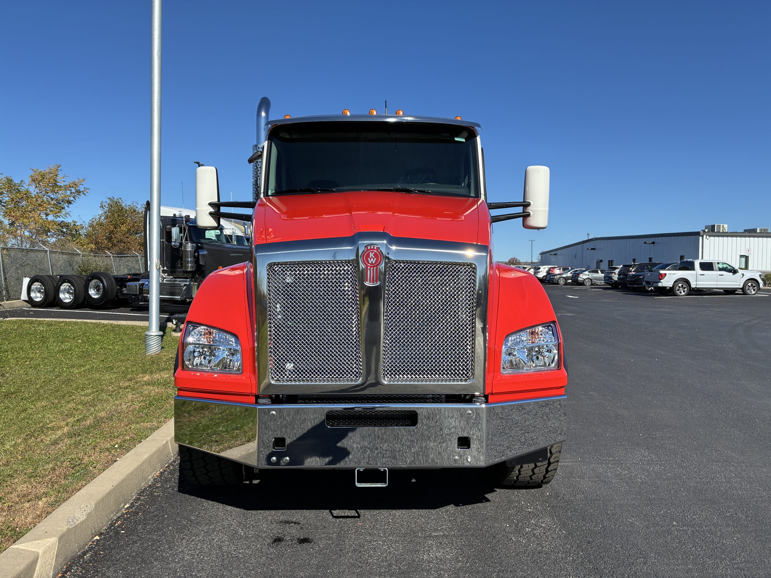 2026 KENWORTH T880 2026 KENWORTH T880 - image 2 of 6