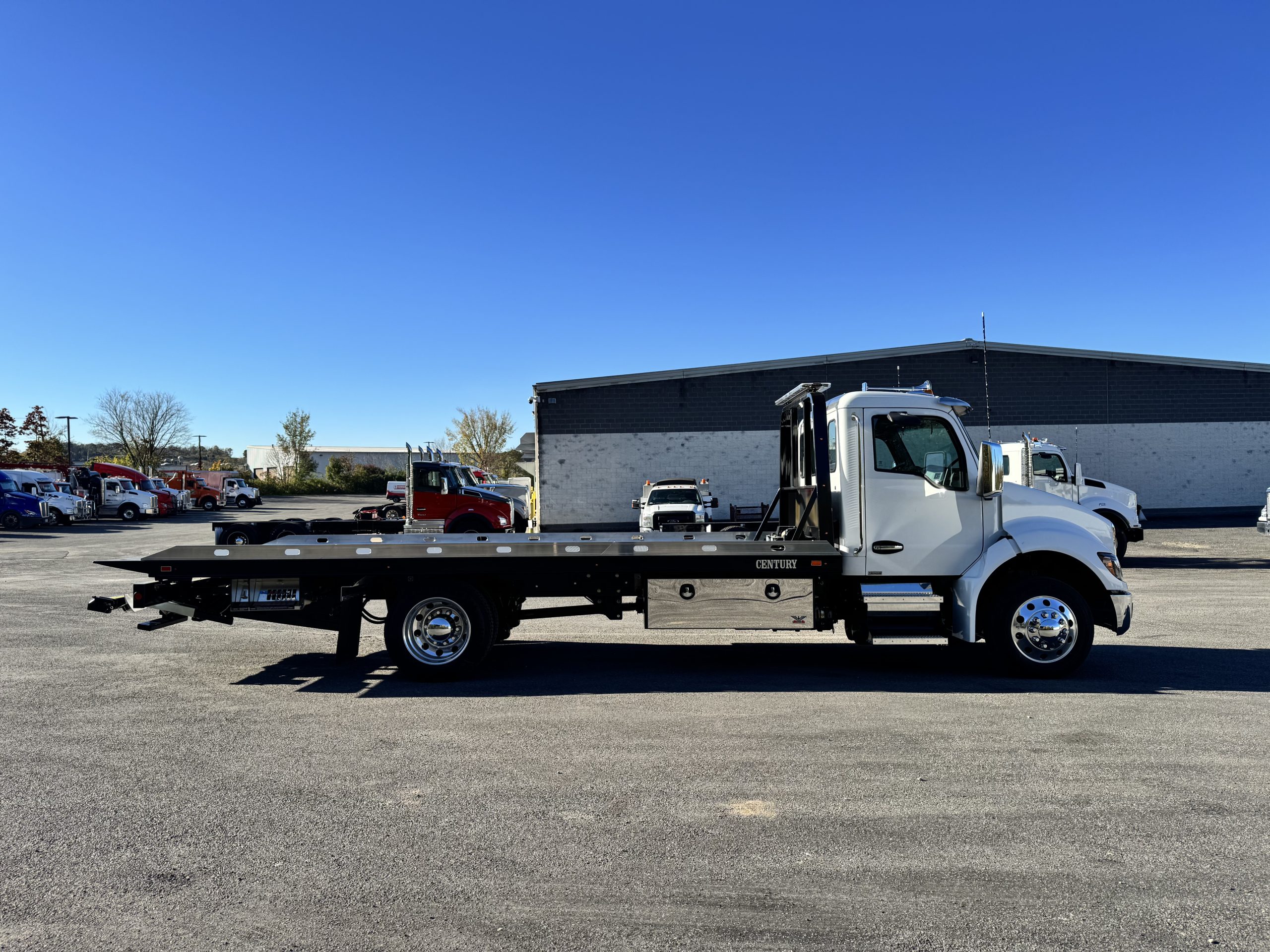 2027 KENWORTH T280 2027 KENWORTH T280 - image 4 of 6