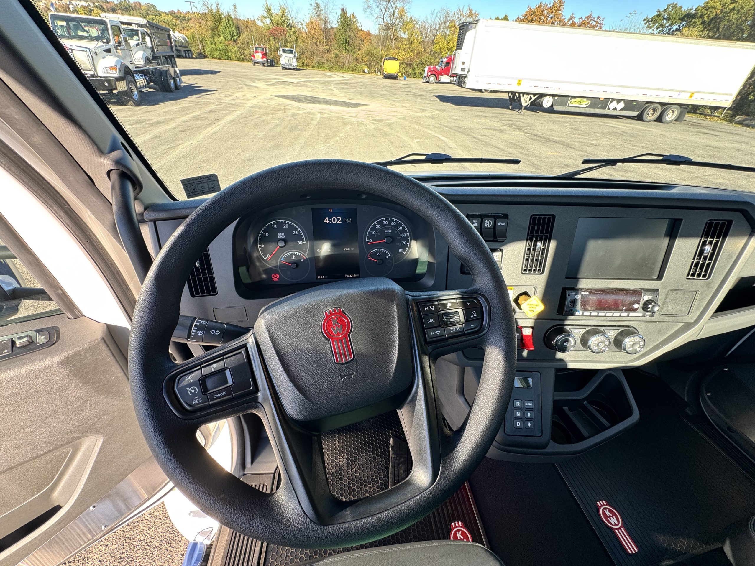 2027 KENWORTH T280 KN236484-11 2027 KENWORTH T280 KN236484-11