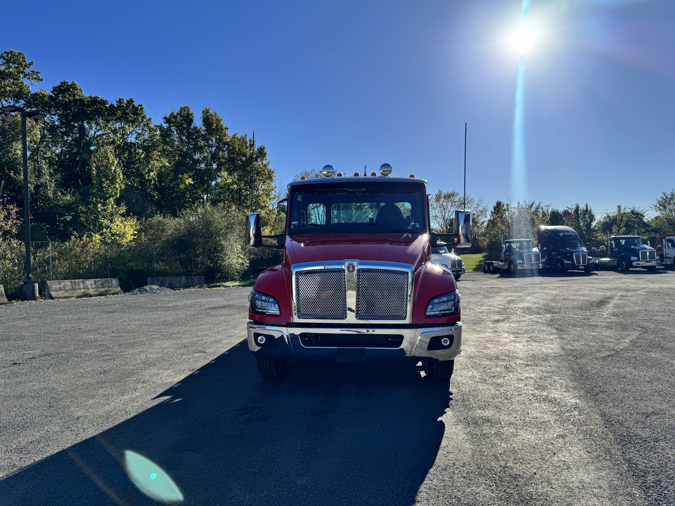 2027 KENWORTH T280 2027 KENWORTH T280 - image 2 of 6