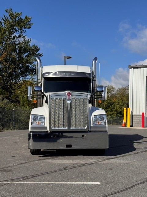 2024 KENWORTH W990 - image 3 of 6